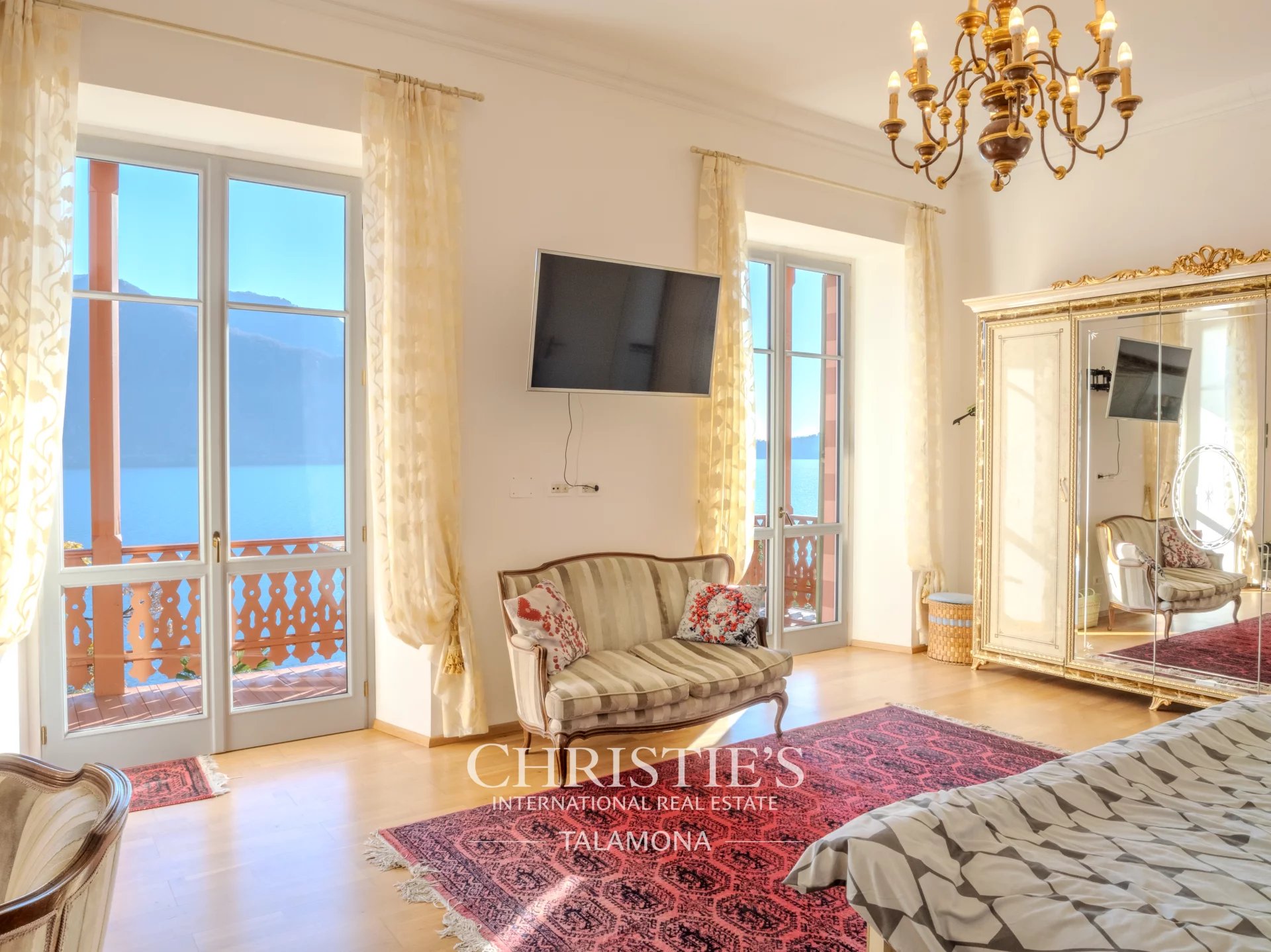 9 Bedroom Villa/Townhouse's Image 22