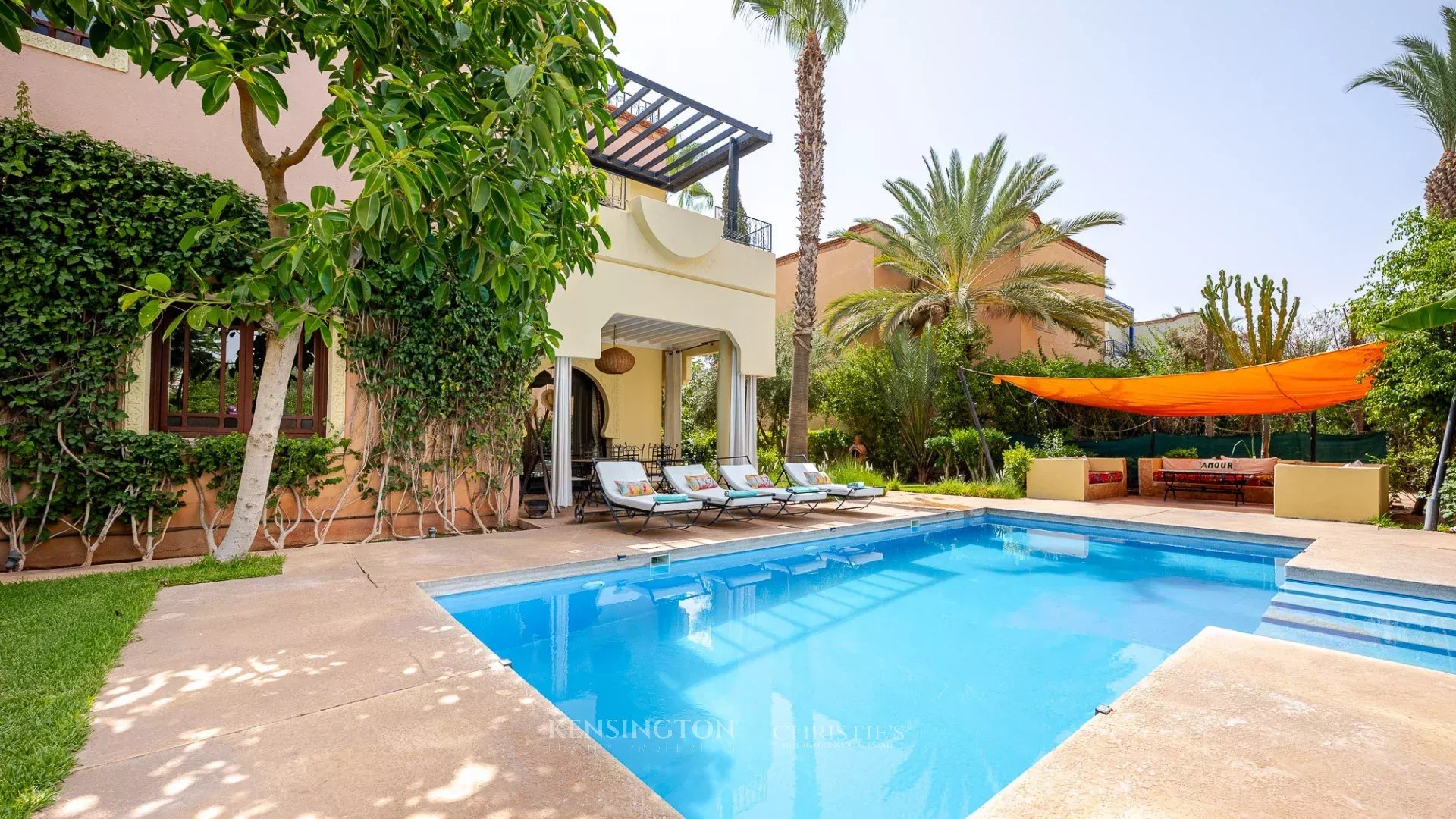 4 Bedroom Villa/Townhouse's Image 3