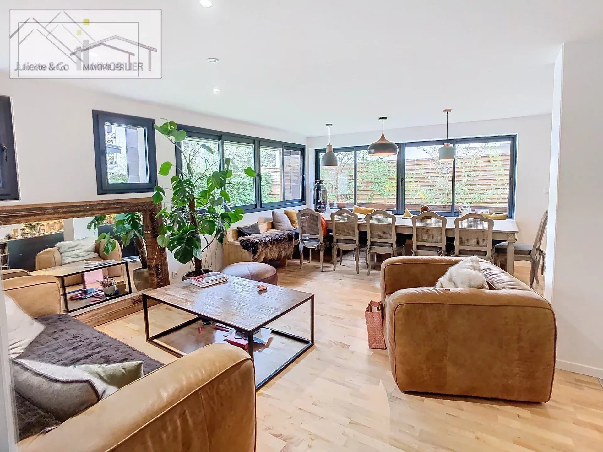 Photo of 4 bedroom for sale in center with garden