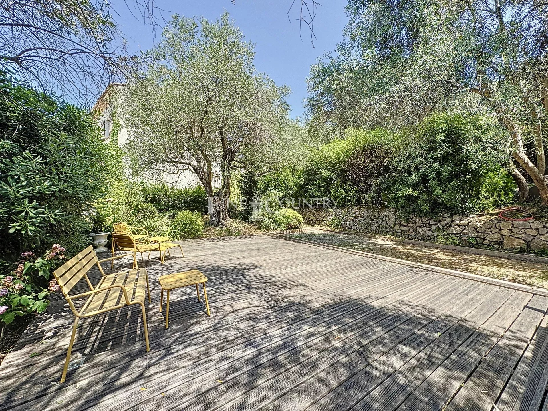 Photo of Villa for sale near Levens with swimming pool