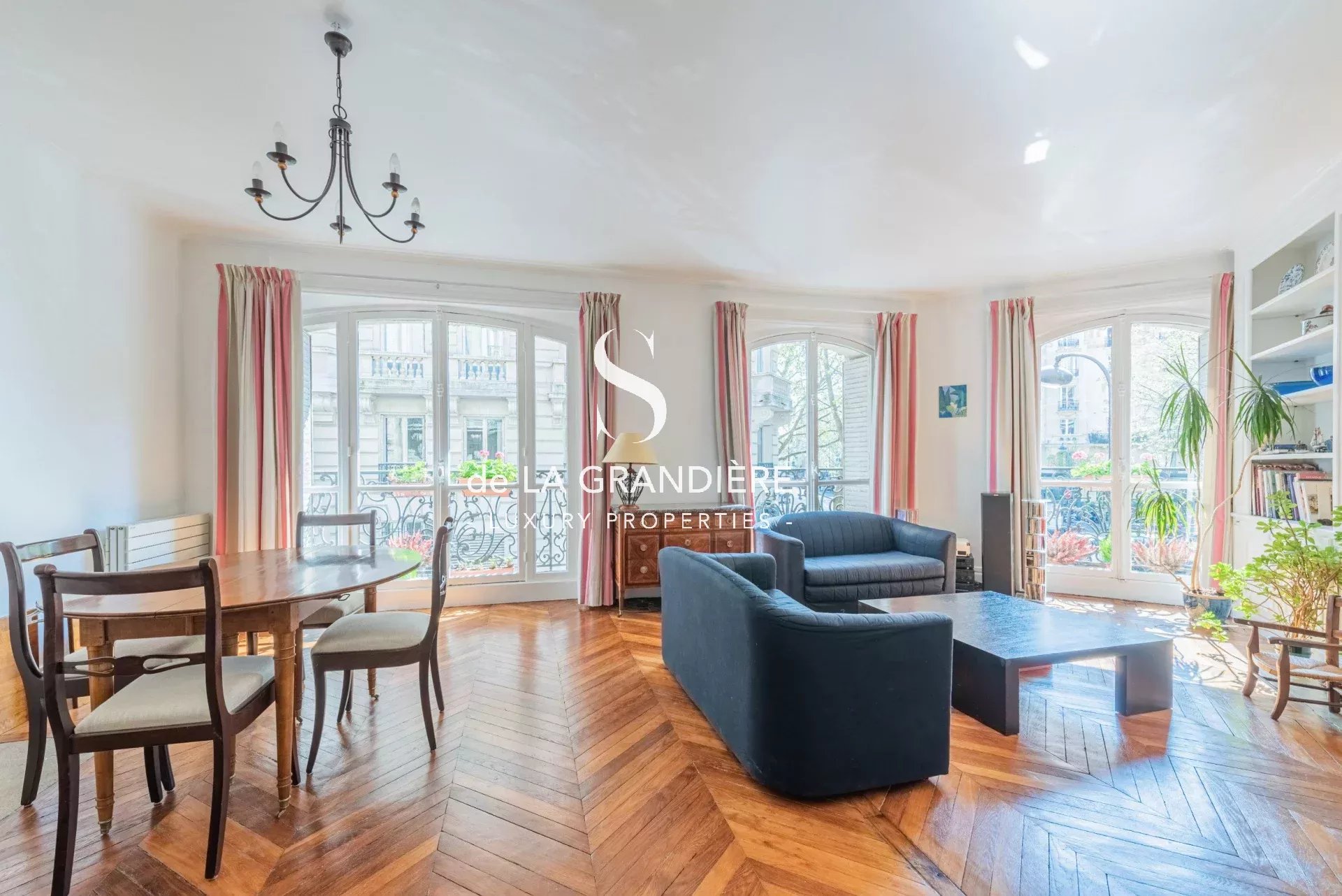 Paris 16ème - rue d'Auteuil - 83m2