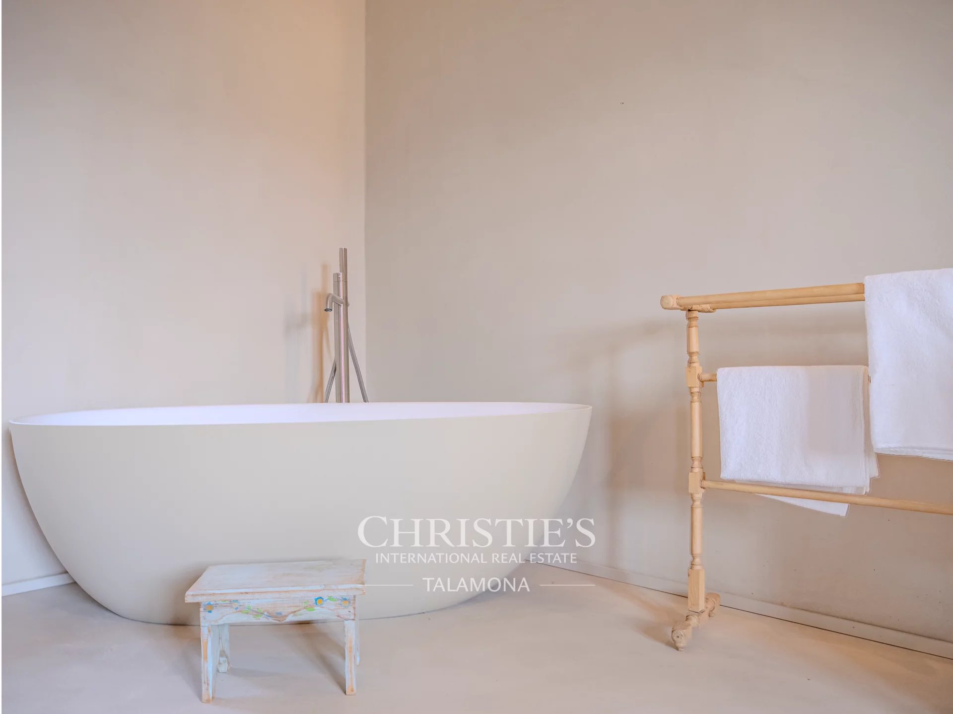4 Bedroom Villa/Townhouse's Image 28