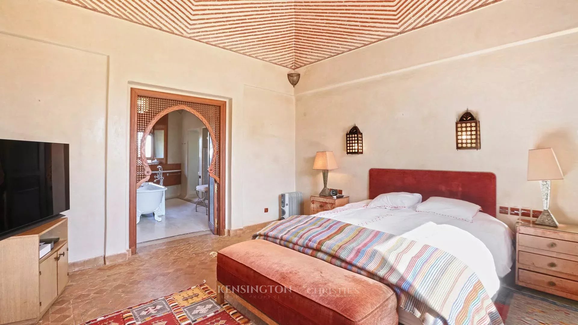 8 Bedroom Villa/Townhouse's Image 22