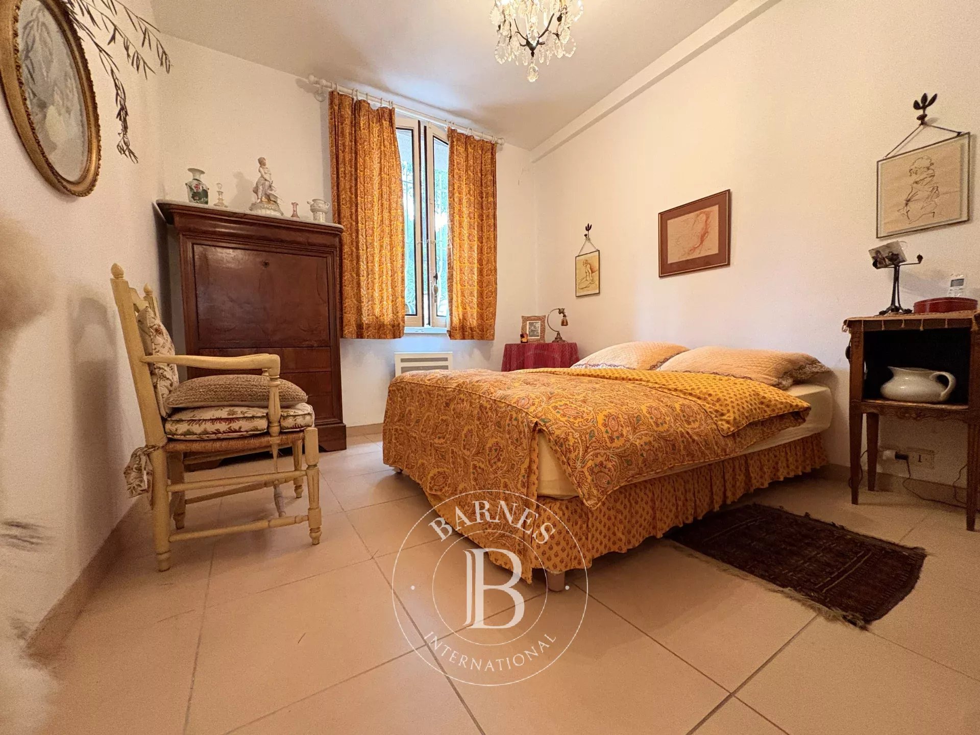 Daire Cassis - picture 5