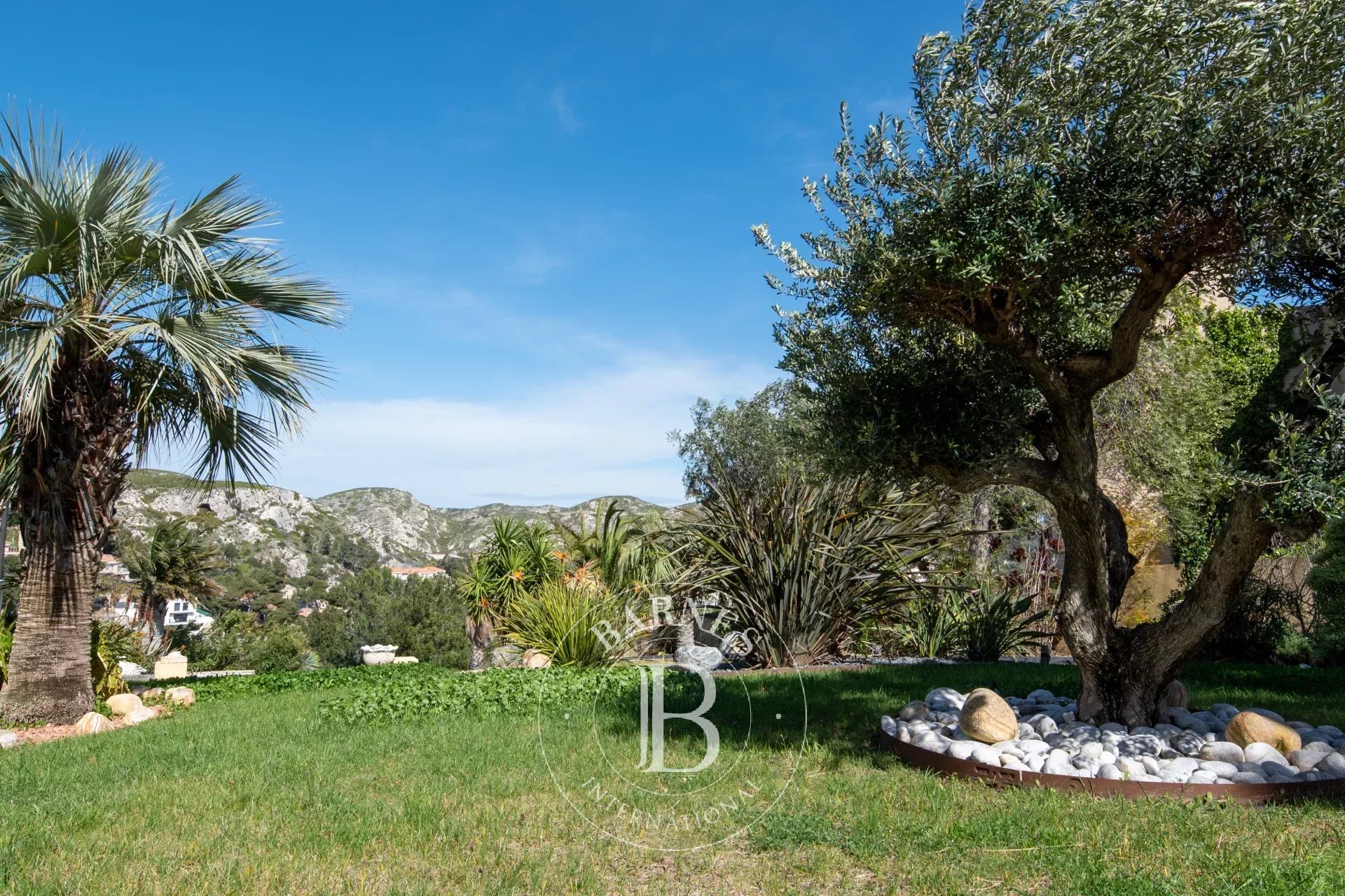 Exceptional Sea View Villa in Carry-le-Rouet, on the Blue Coast - picture 18