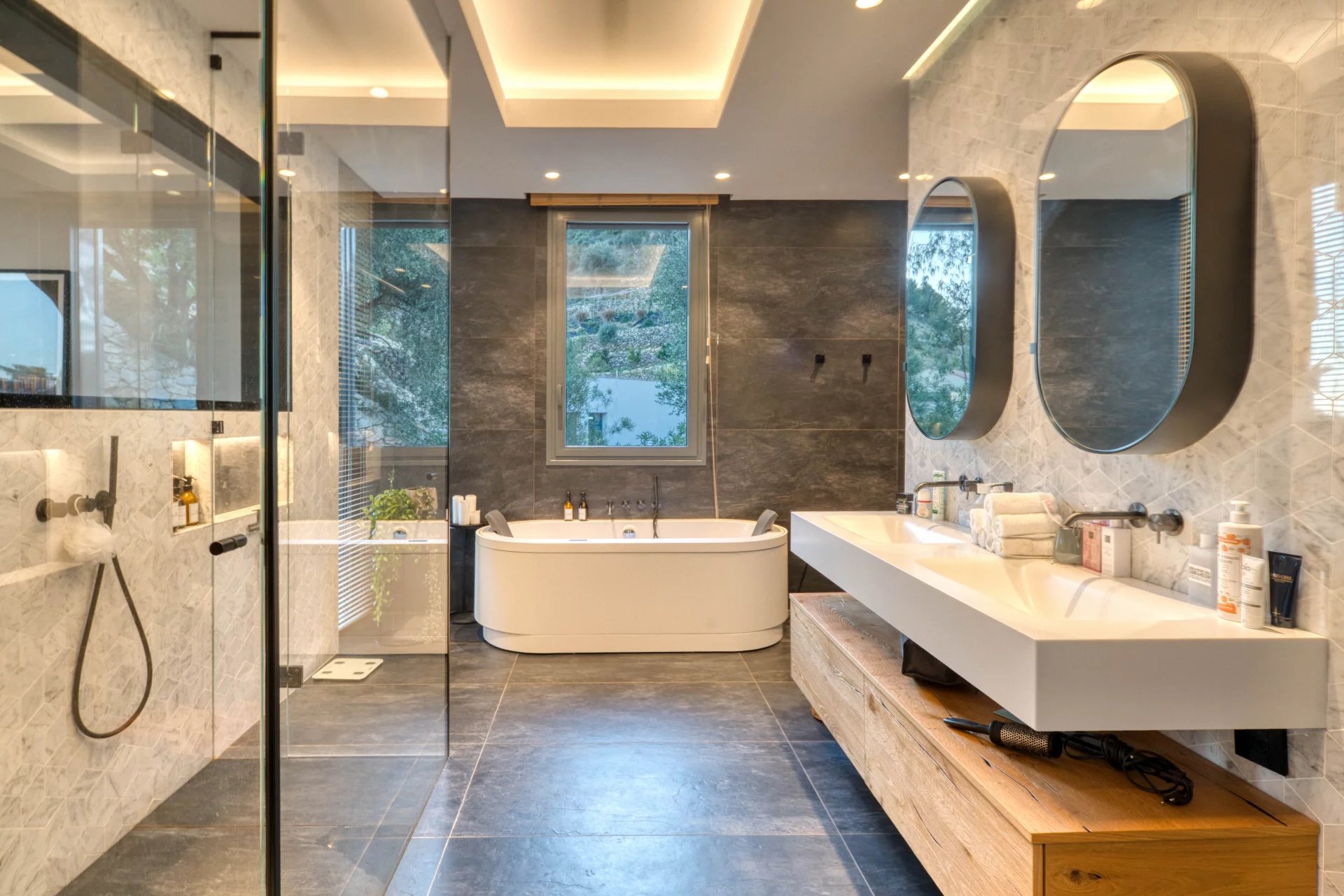 Eze - Villa contemporaine d'exception - vue mer panoramique