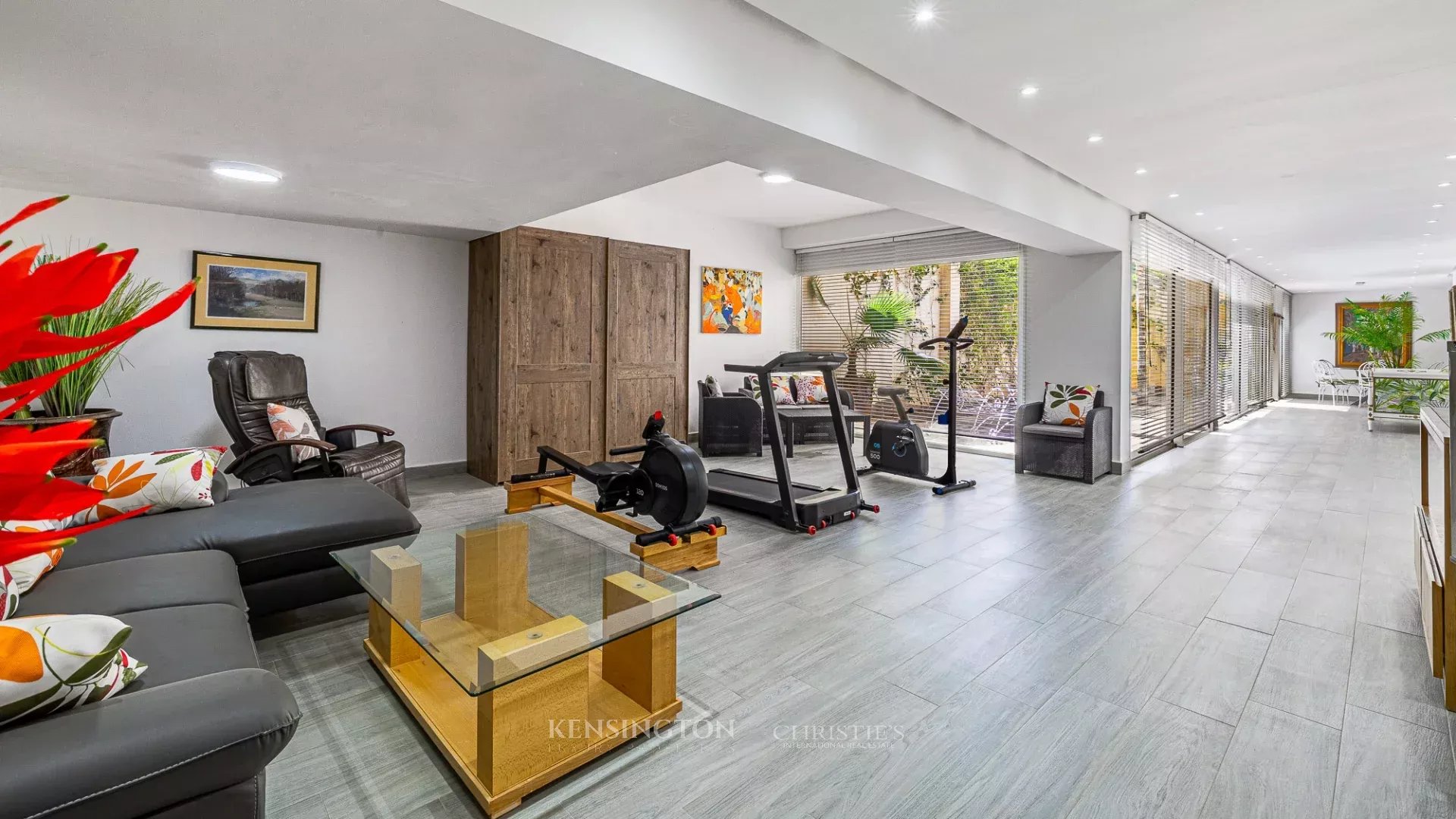 4 Bedroom Villa/Townhouse's Image 43