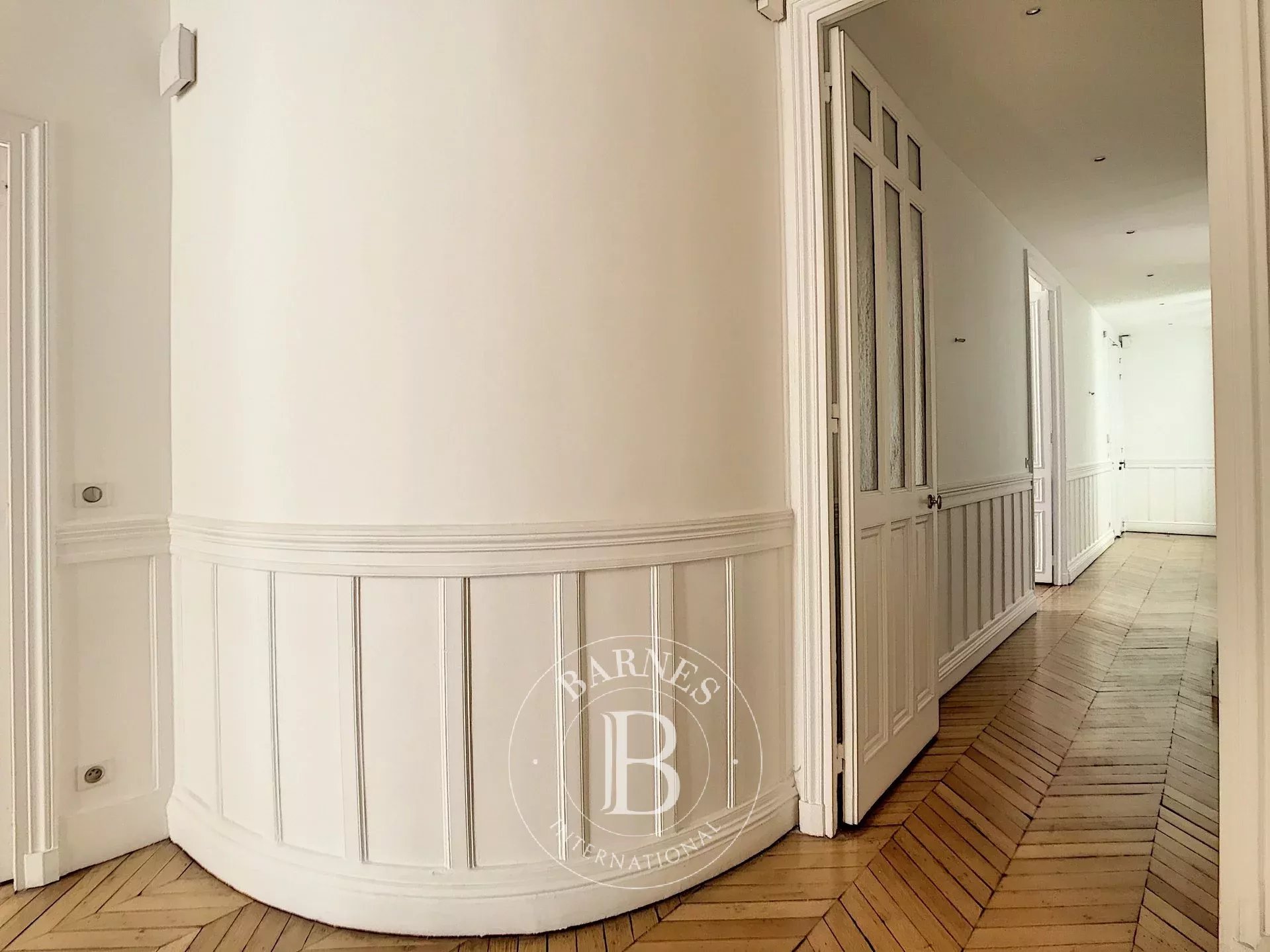 Daire Paris 8ème - picture 7