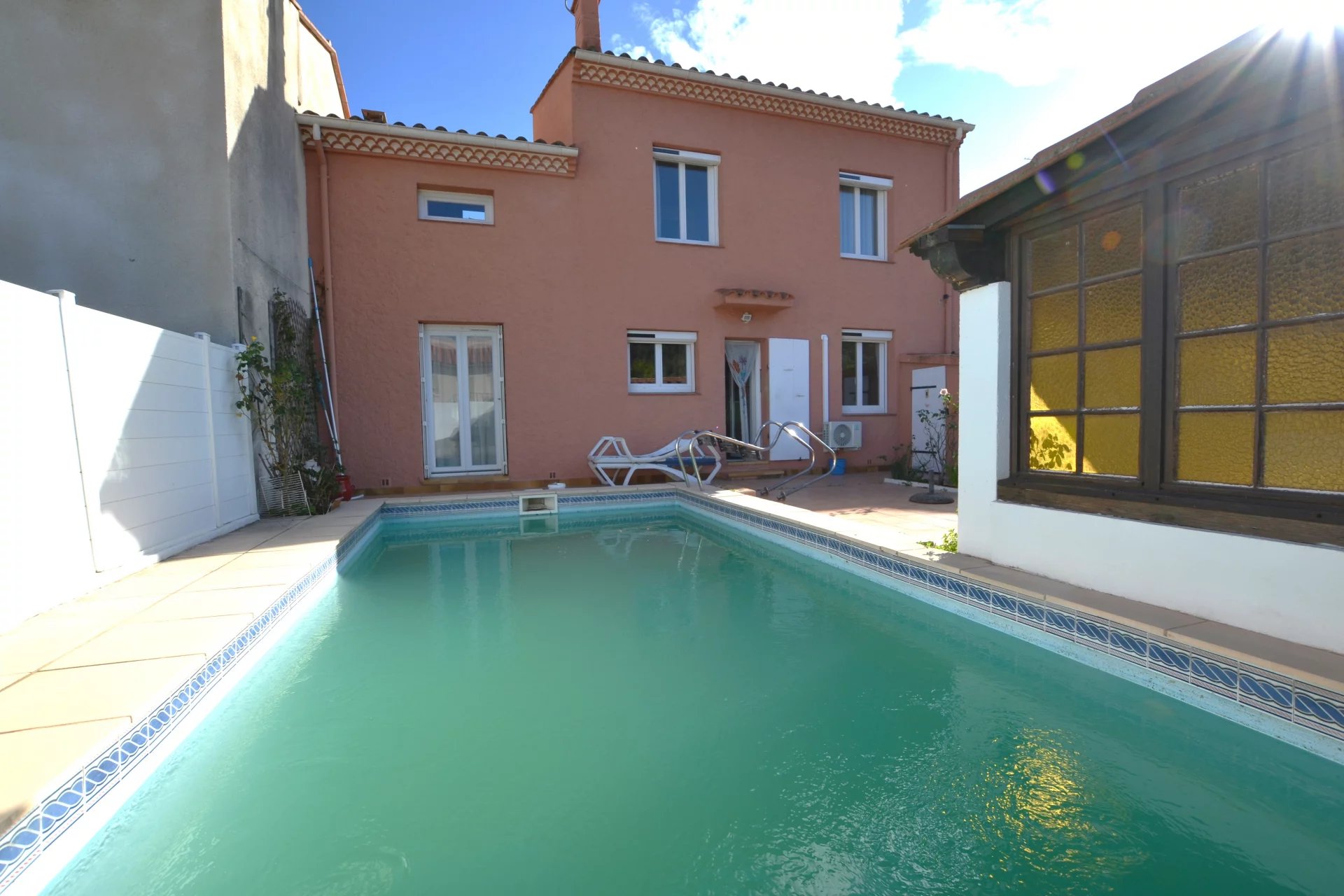 Maison avec garage et piscine à Céret