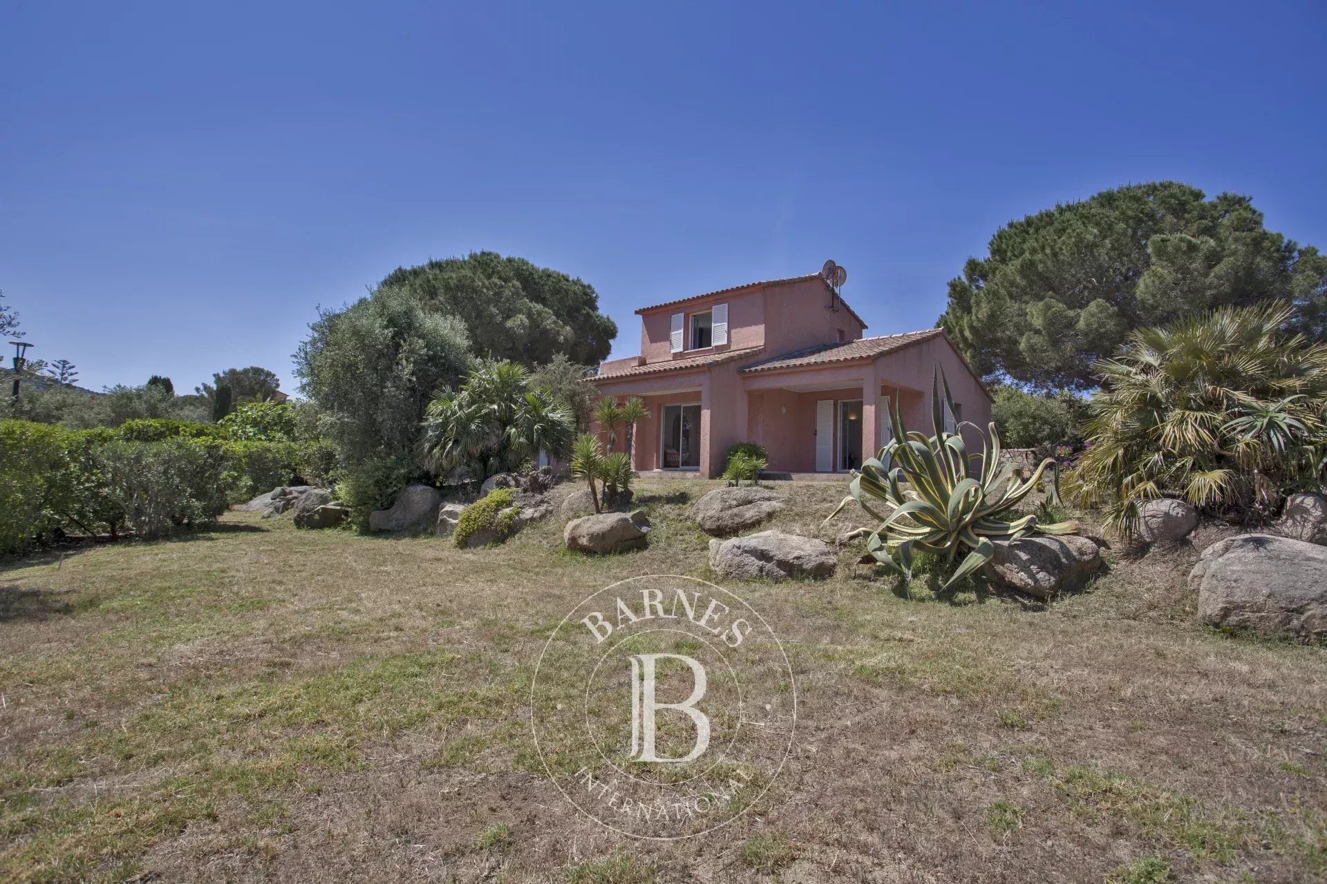 Lumio, charming villa with sea view and beach on foot