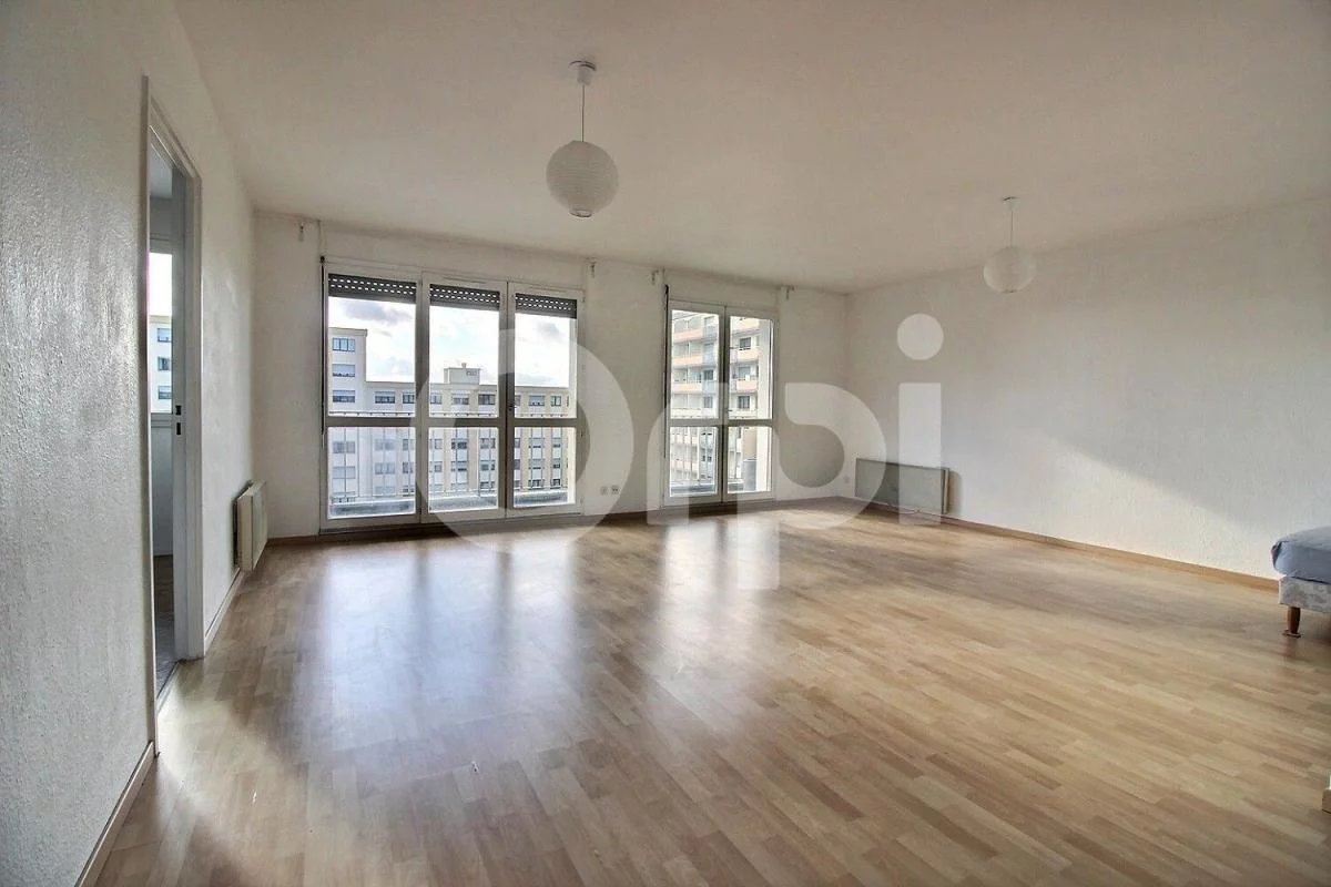 A VENDRE STRASBOURG NEUDORF : appartement 5 pièces (117.36 M²)  avec grand balcon