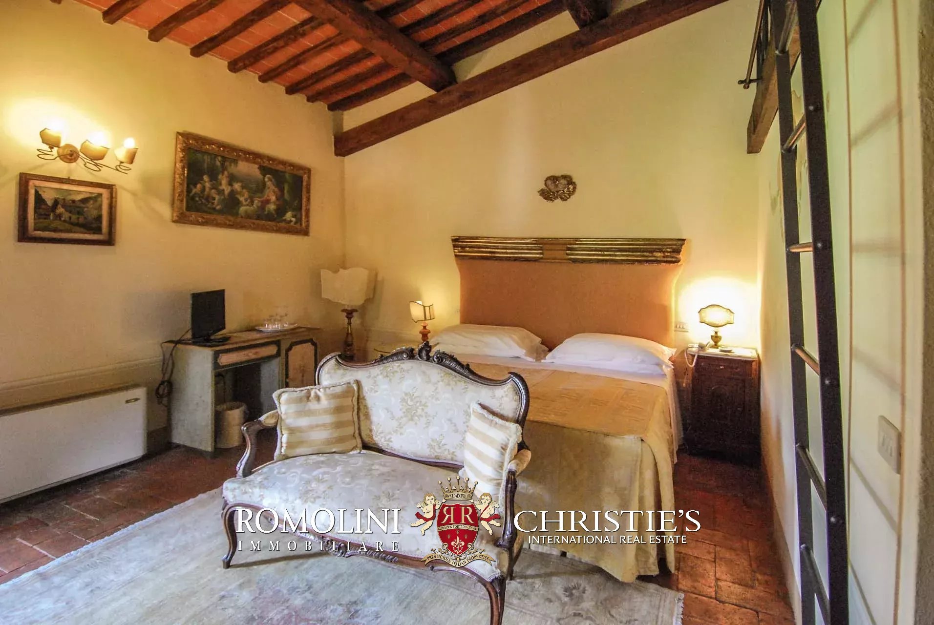 15 Bedroom Villa/Townhouse's Image 59