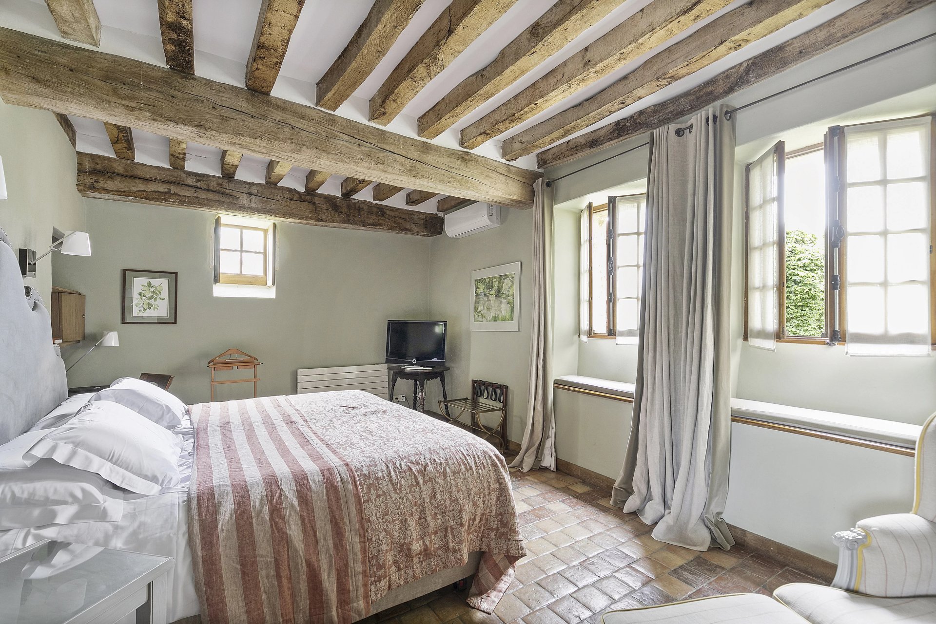 9 Bedroom Villa/Townhouse's Image 9