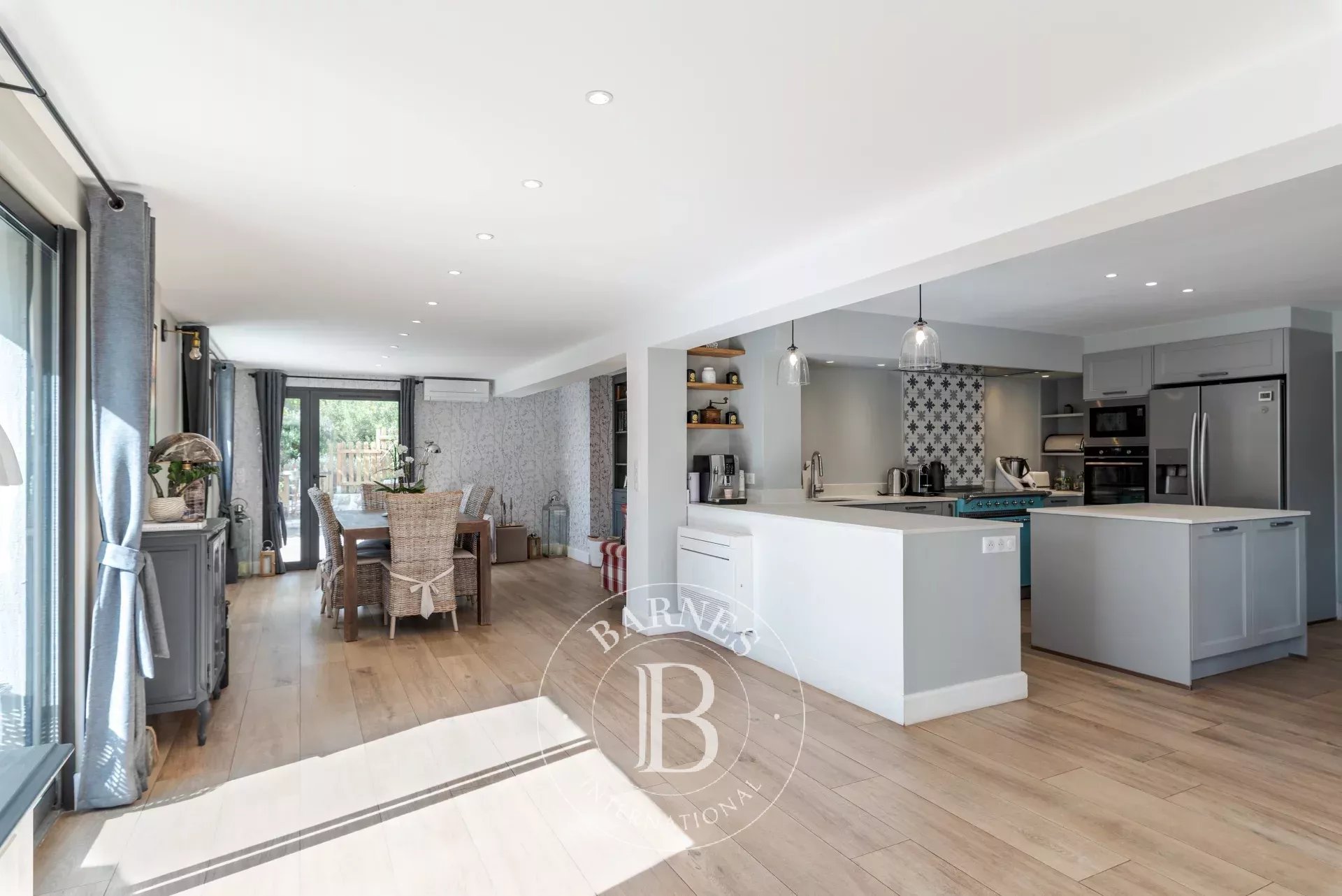 Villa Roquefort-les-Pins - picture 14