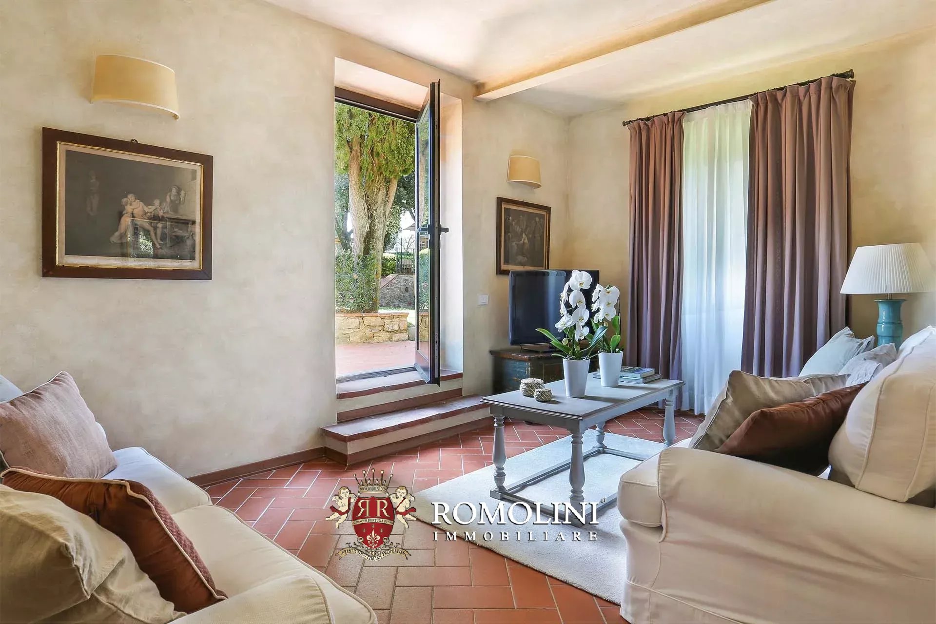 25 Bedroom Vineyard's Image 56