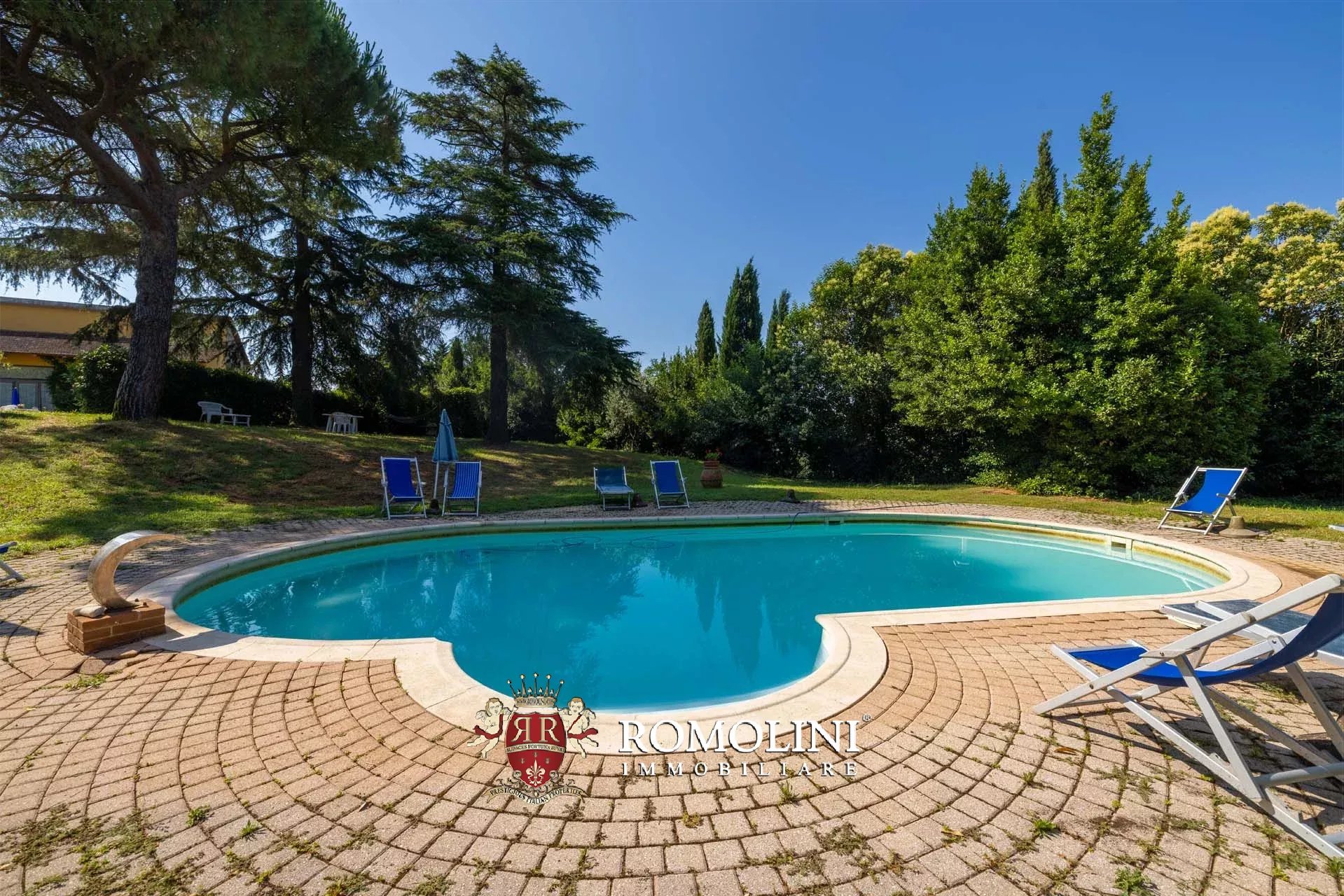 16 Bedroom Villa/Townhouse's Image 6
