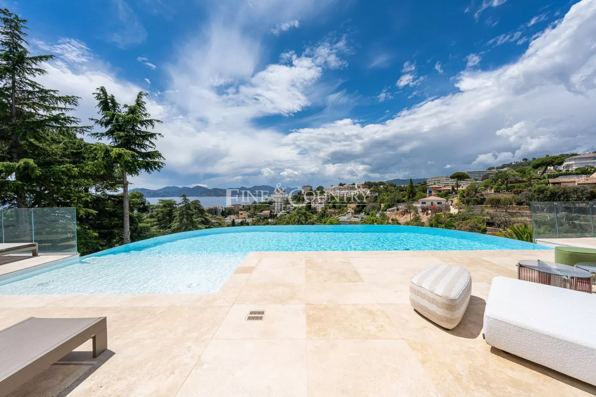 Photo of Villa for sale Cannes with sea view