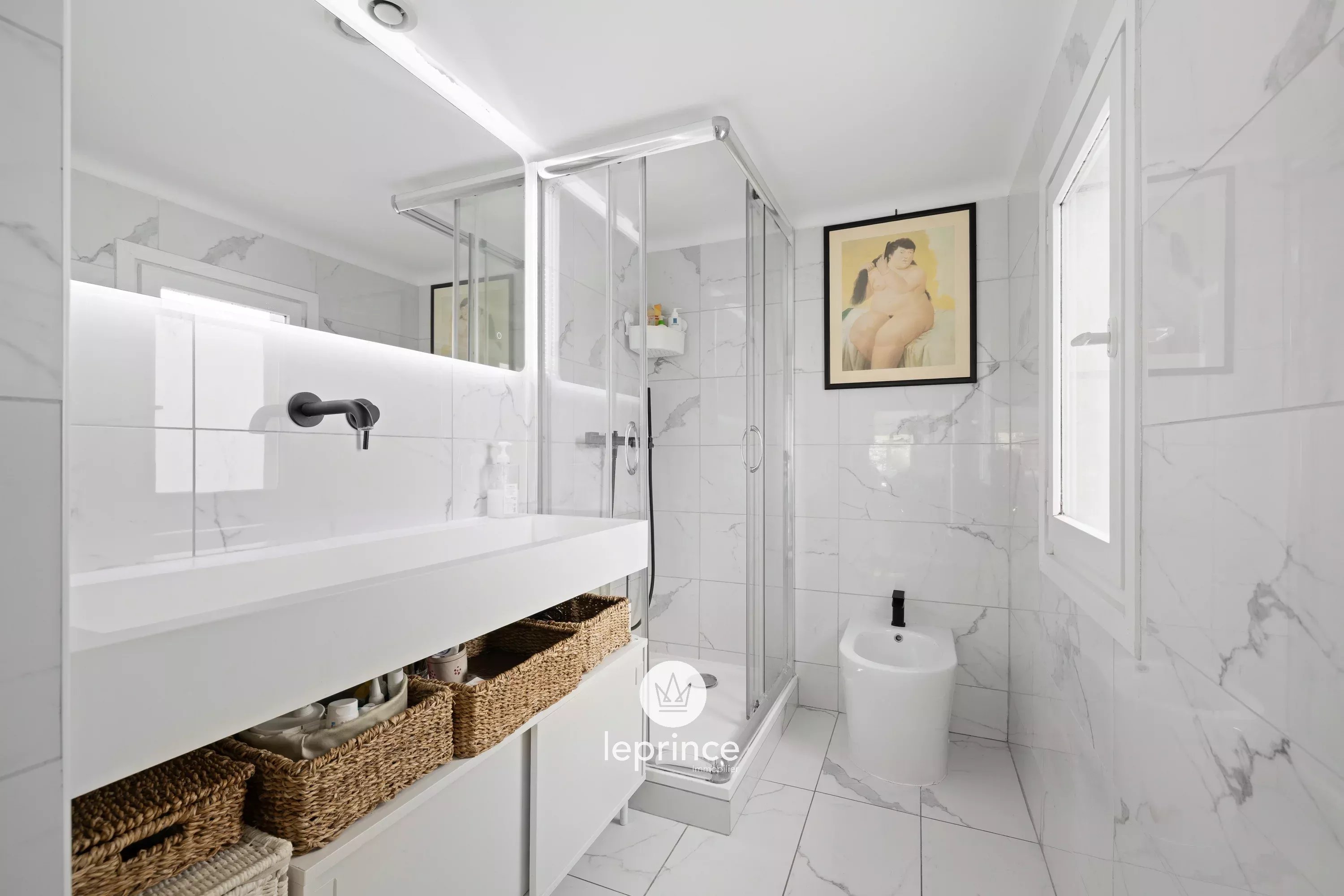Nice – Fleurs – 2 Bedroom – Top Floor – Terrace
