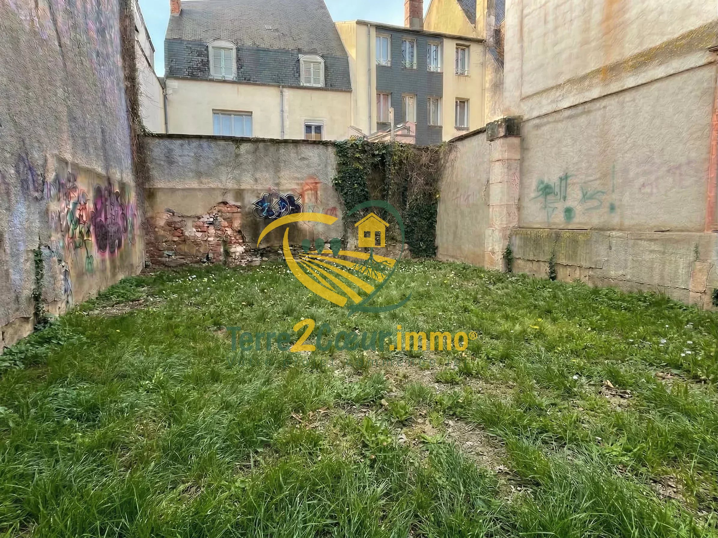 Rare en Hyper-Centre BOURGES – Terrain à bâtir 133 m²