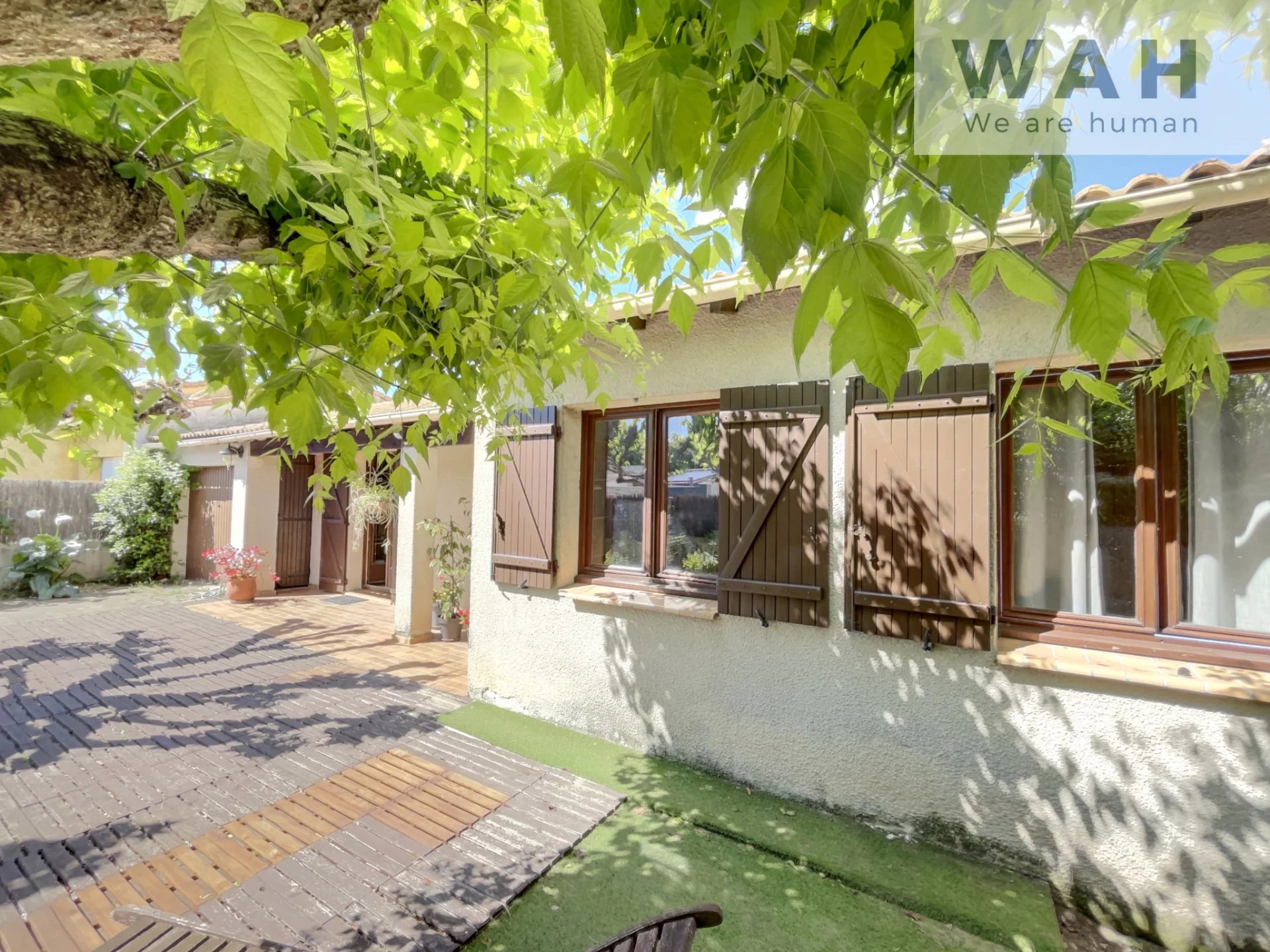 MAISON P4 de 75 M2 SUR TERRAIN CLOS ET ARBORE DE 350 M2 - GA