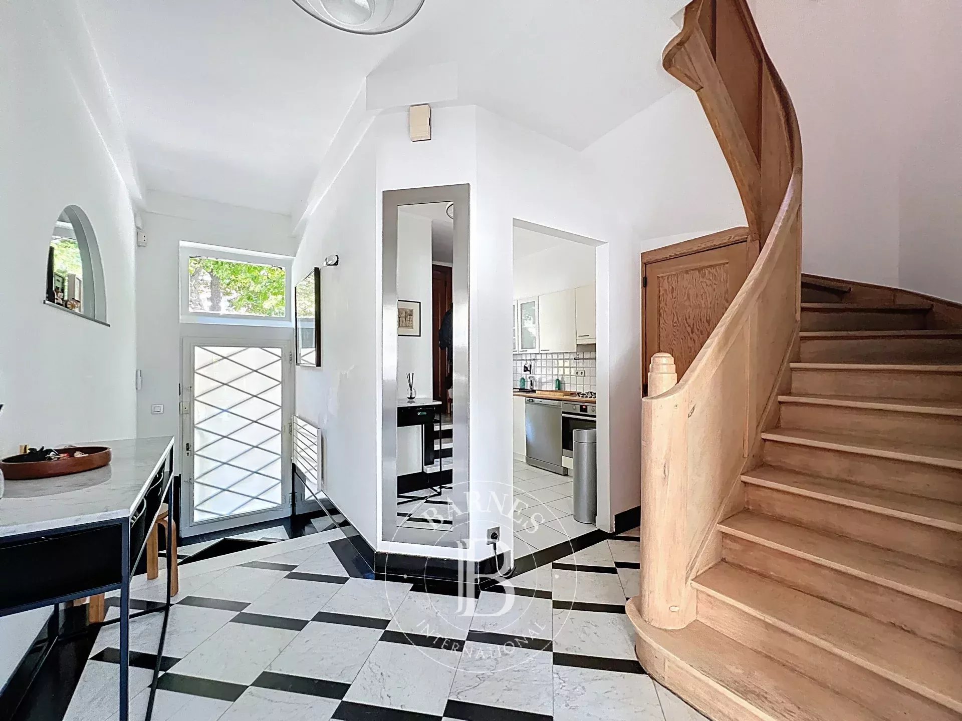 Uccle - Belle maison de caractère avec jardin sud et garage