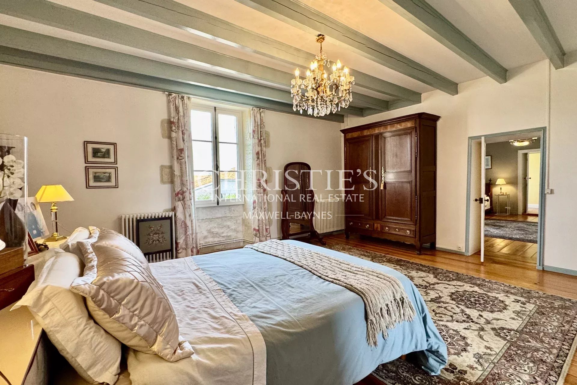 6 Bedroom Villa/Townhouse's Image 33