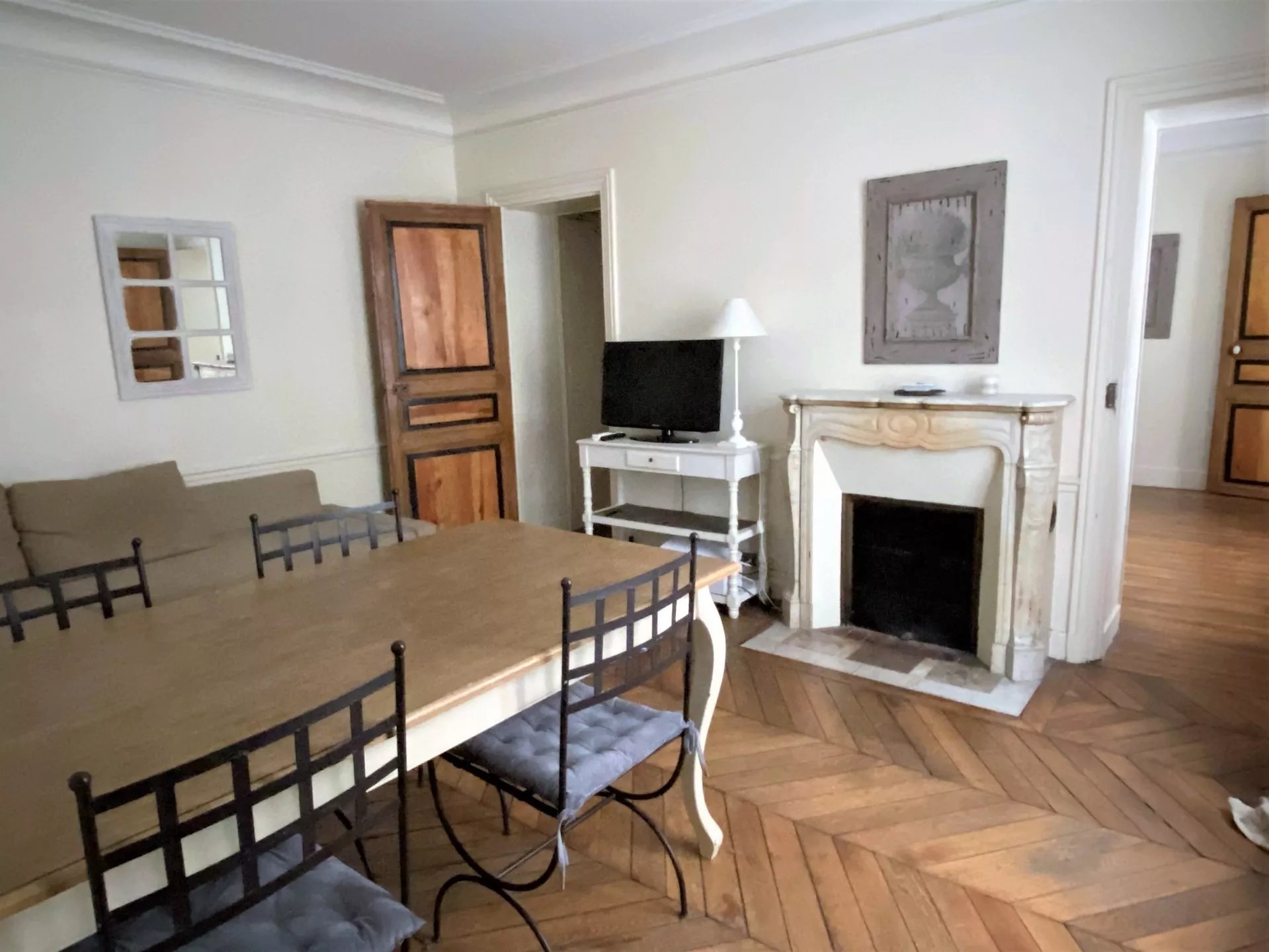 Agence immobilière de Un Appartement À Paris
