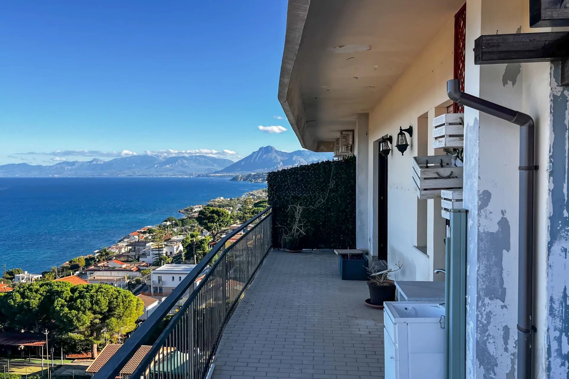 Apartment in Casteldaccia - Image 3