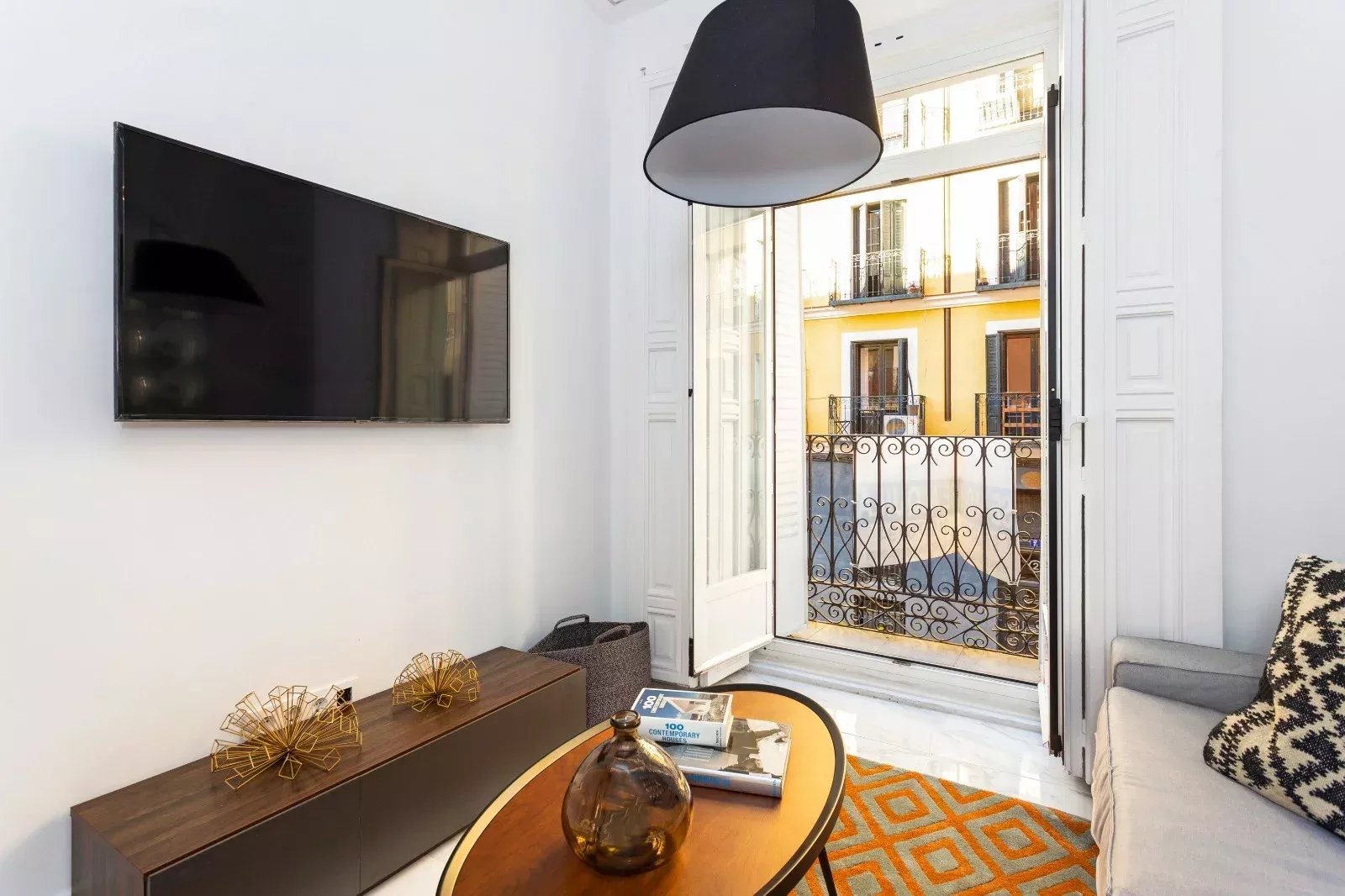 Madrid – Moncloa – Elegant Furnished Apartment