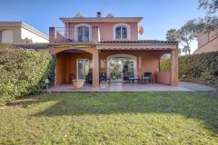 Villa with garden in a gated estate – Royal Mougins Golf — photo 2 of 7
