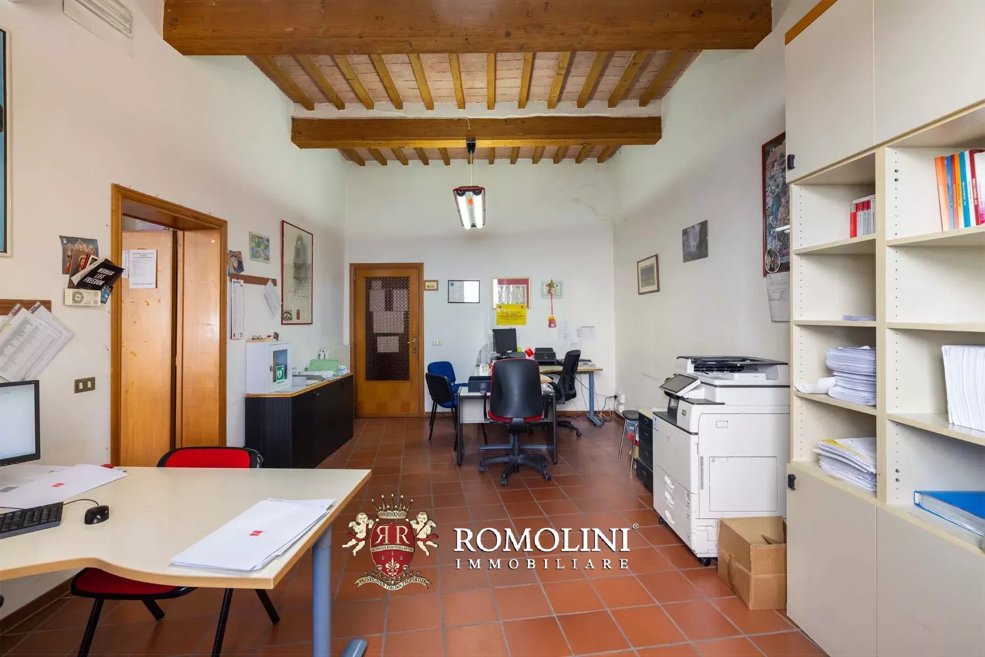 8 Bedroom Villa/Townhouse's Image 17