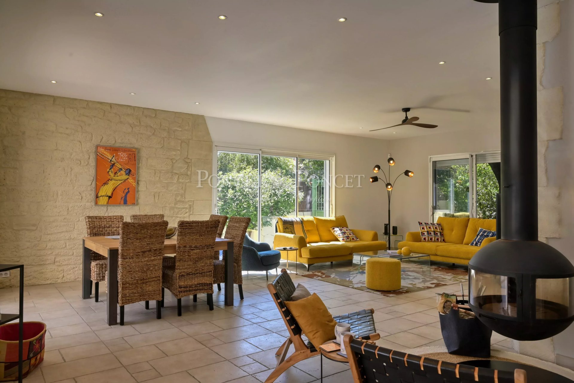 4 Bedroom Villa/Townhouse's Image 4
