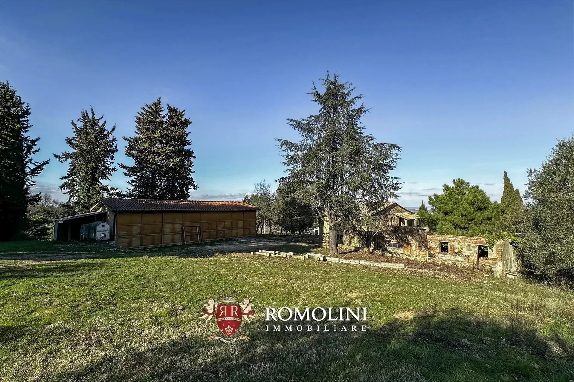 4 Bedroom Vineyard's Image 6