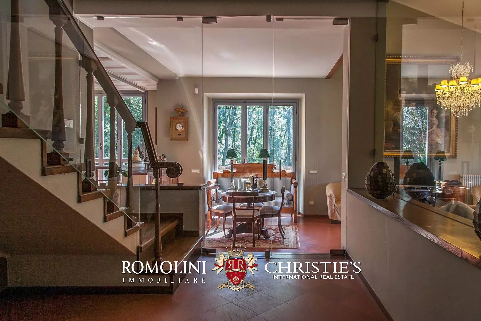 5 Bedroom Villa/Townhouse's Image 30