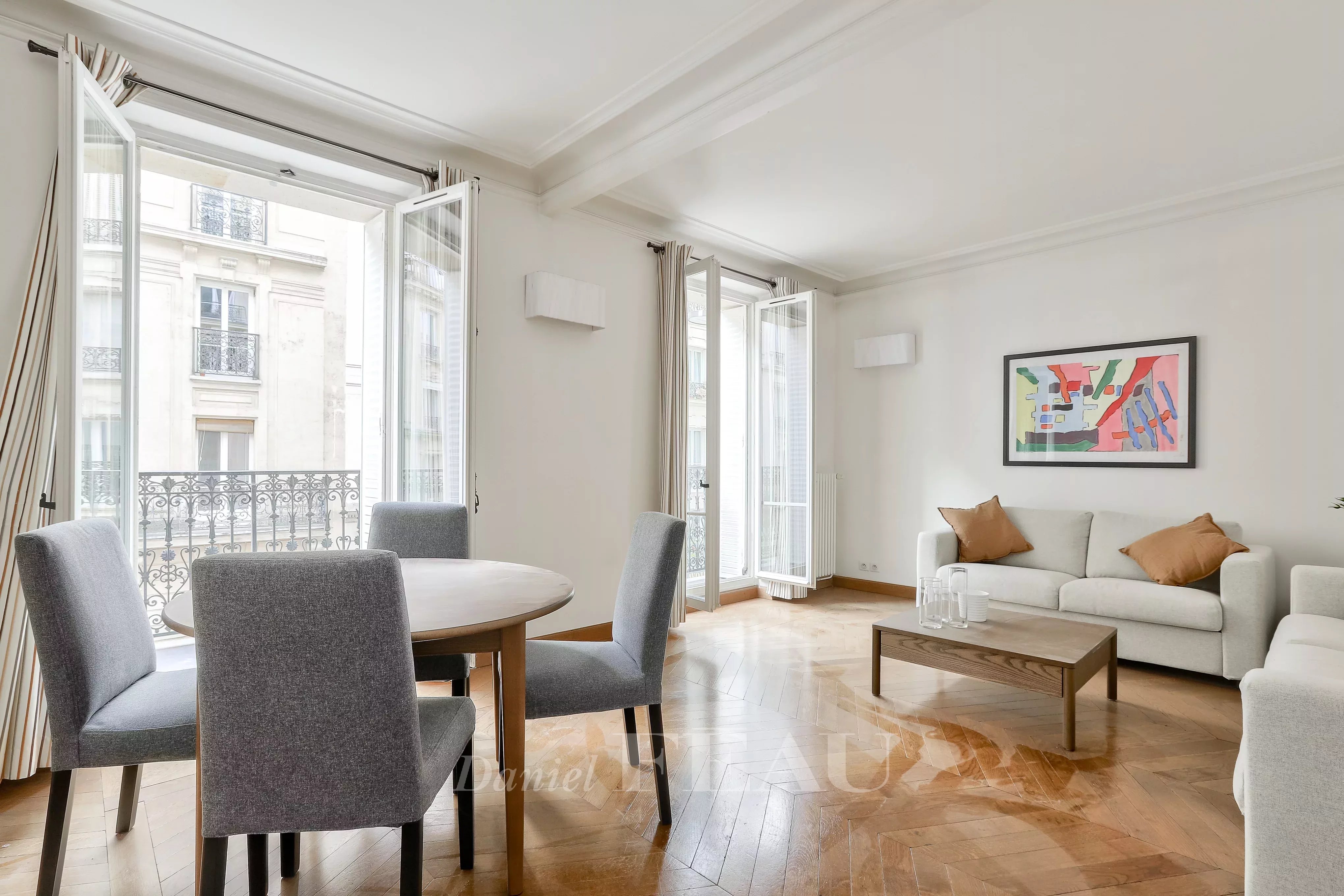 PARIS XIe - RUE PETION