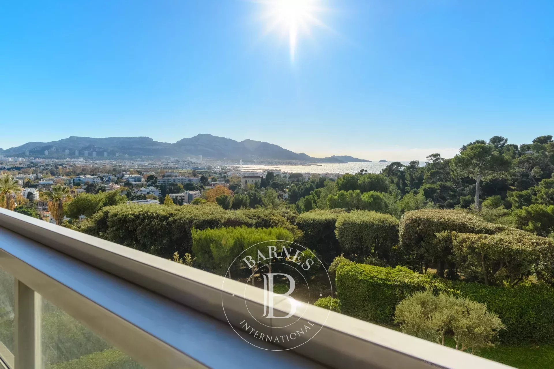 Daire Marseille 8ème - picture 14