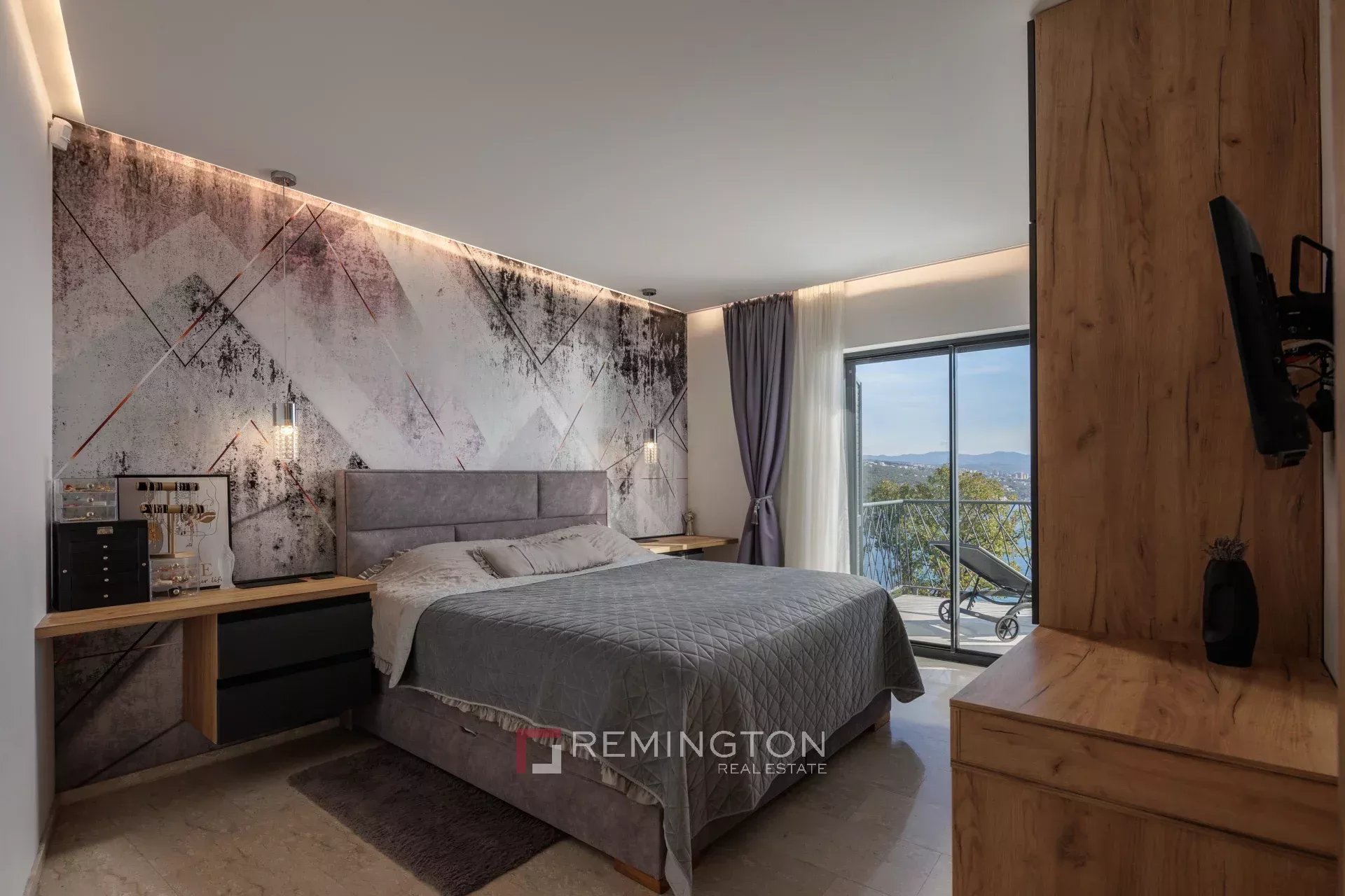 2 Bedroom Apartment/Flat's Image 3