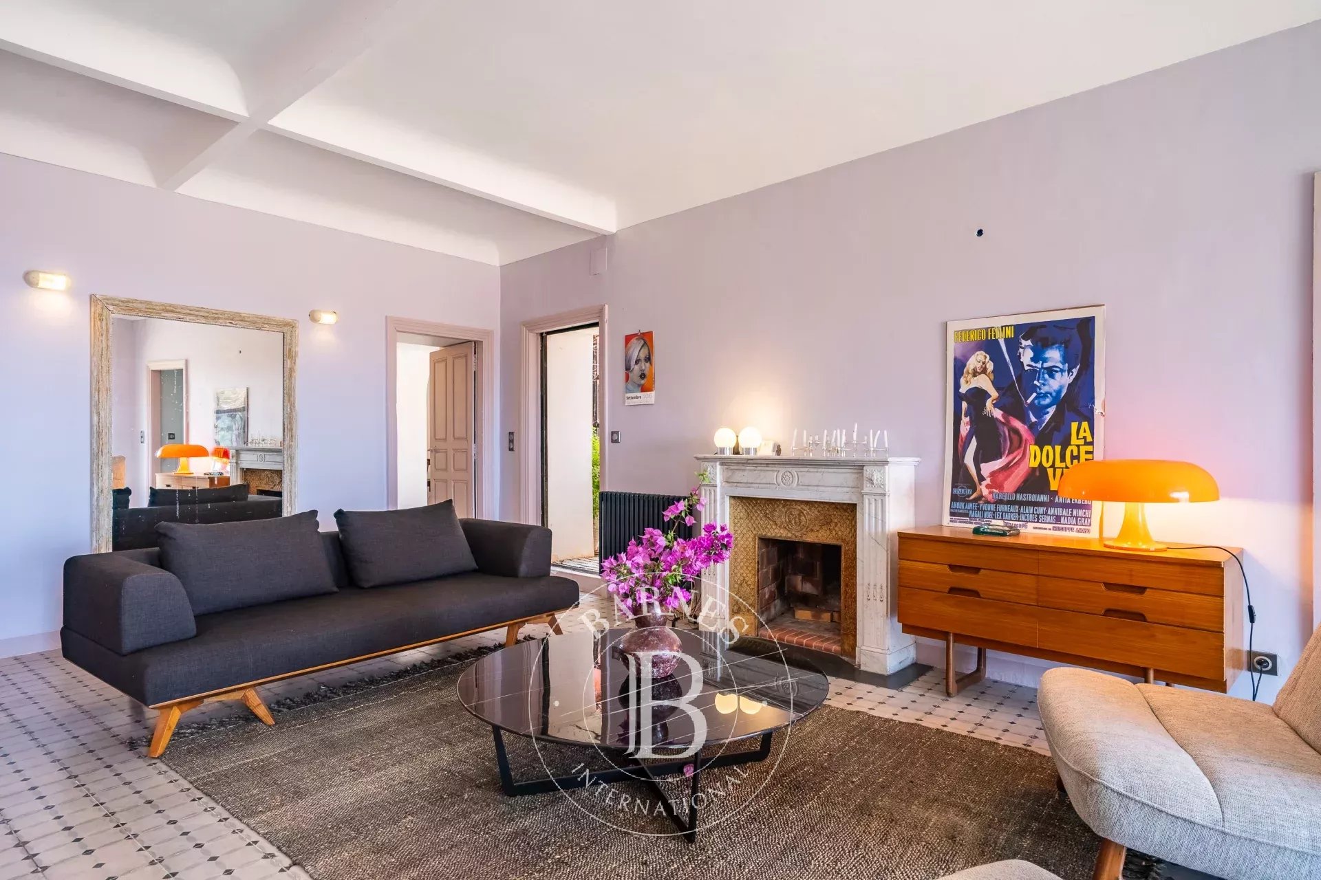 Exclusive, Monticello, Character apartment, panoramic view