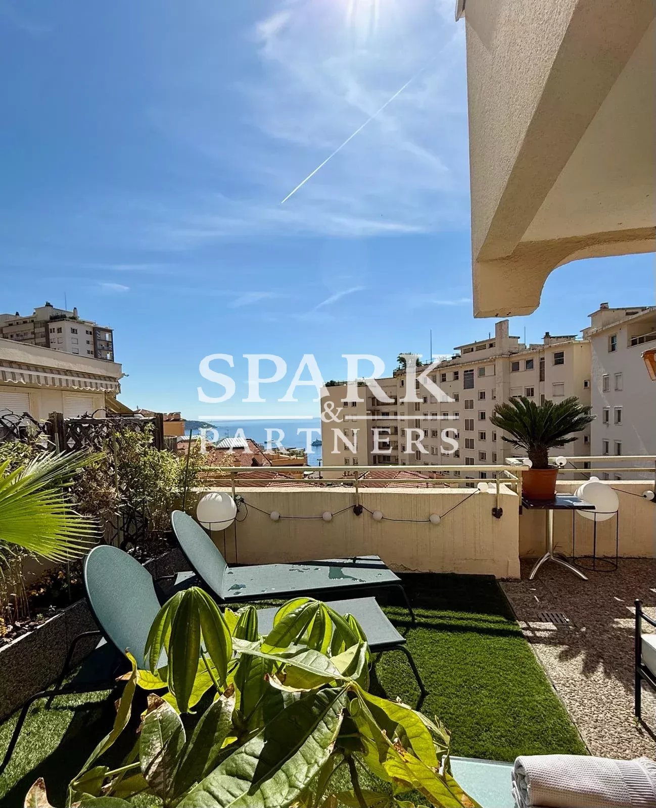 Beausoleil - Affascinante bilocale confine Monaco