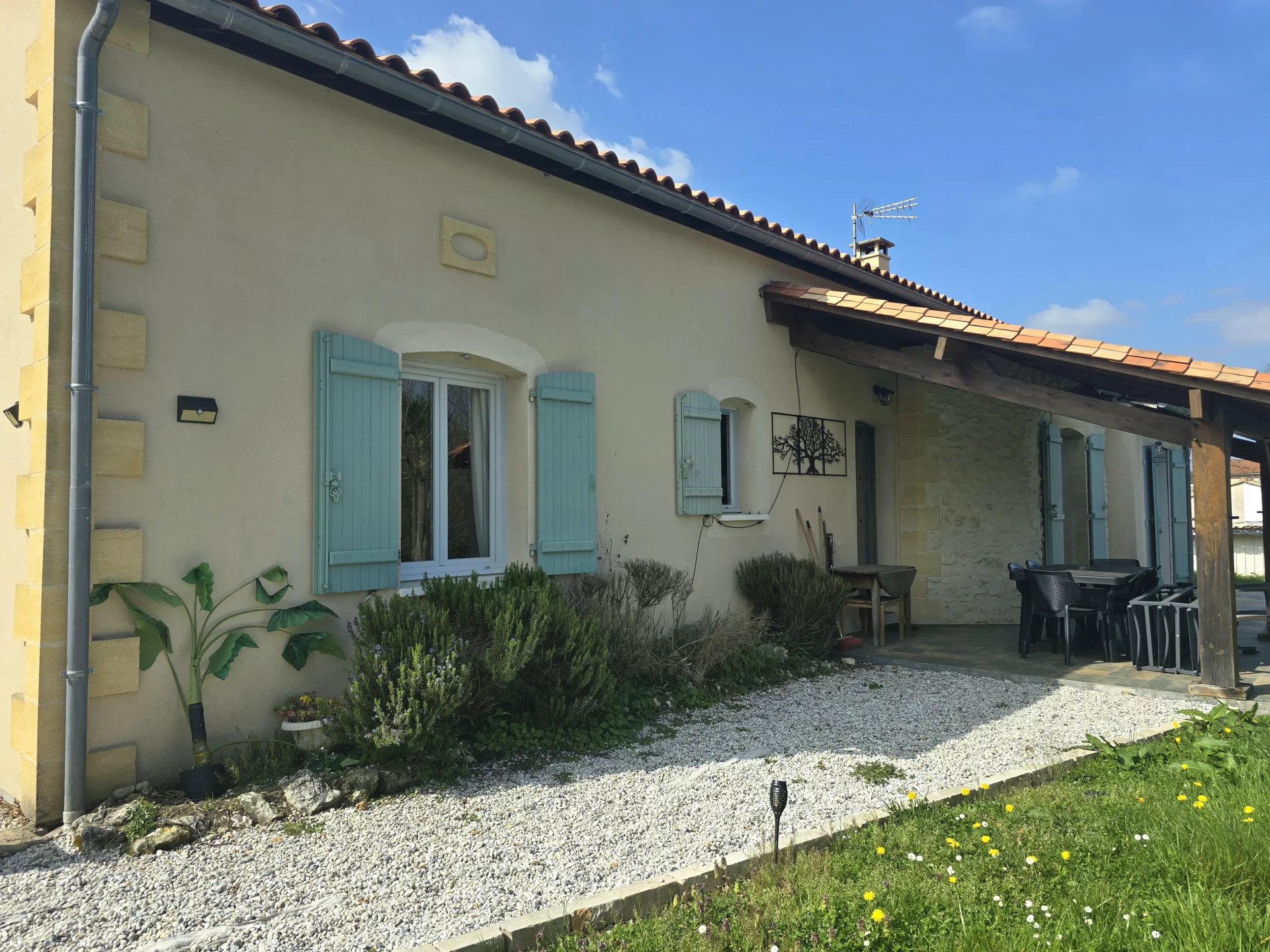 Maison de plain pied 3 chambres et piscine