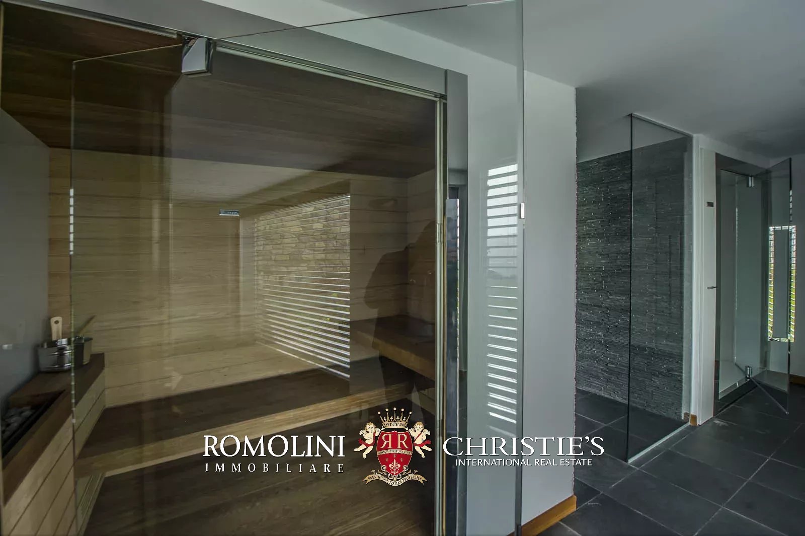 3 Bedroom Villa/Townhouse's Image 65