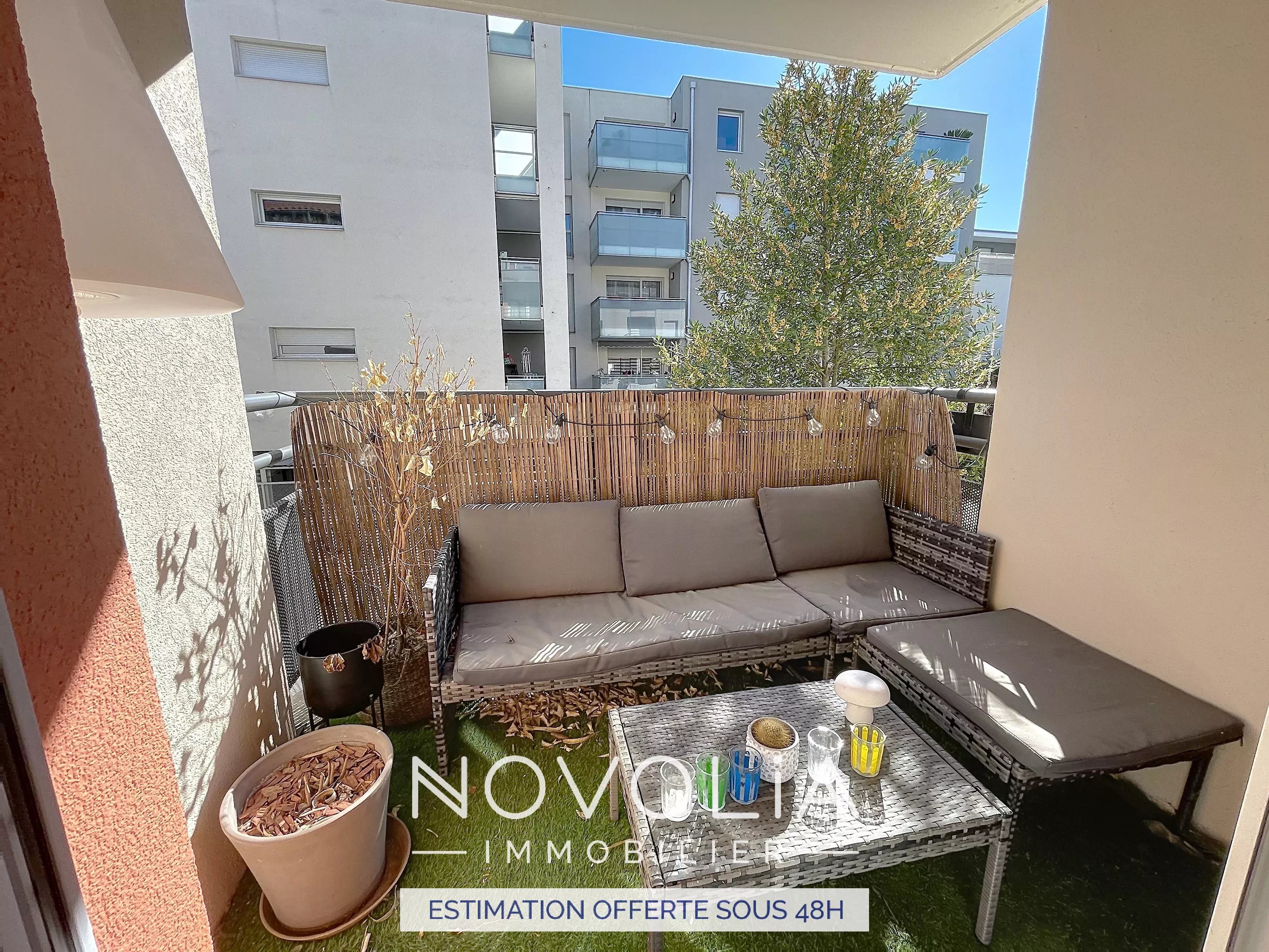 Flachet - Joli T2 au calme avec balcon et garage