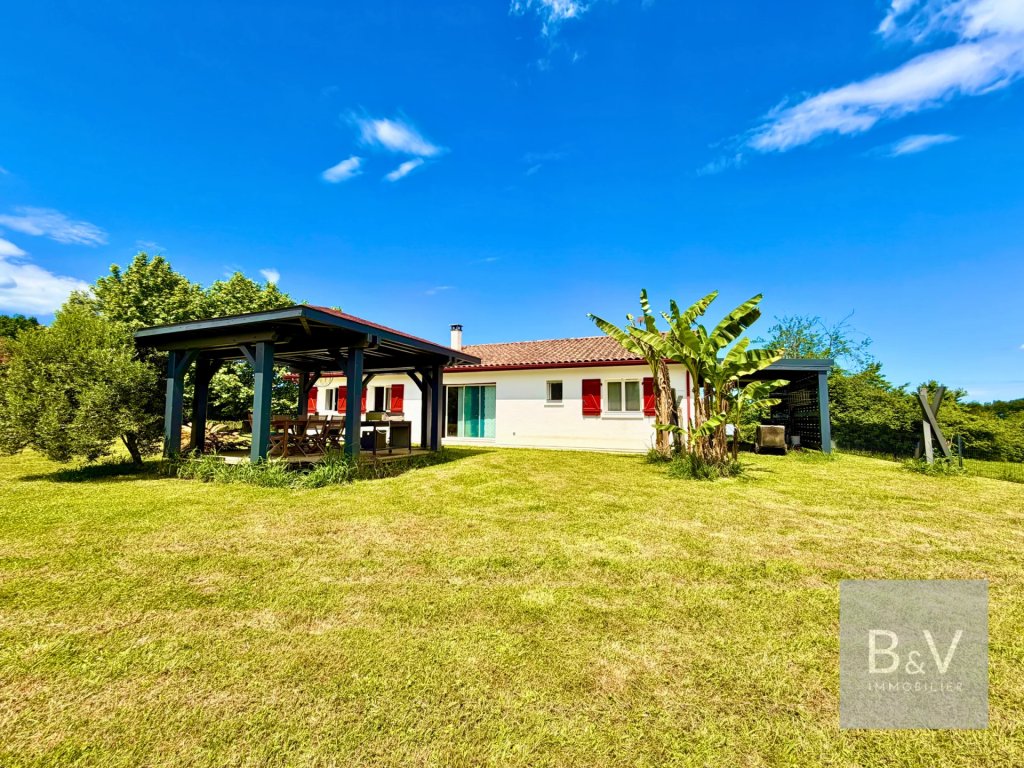 Villa for sale in Urt — 131 m² House