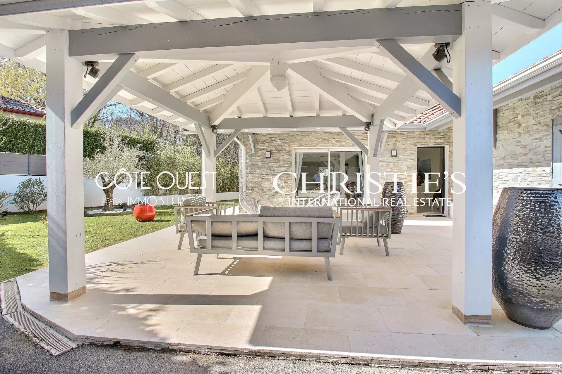 2 Bedroom Villa/Townhouse's Image 3