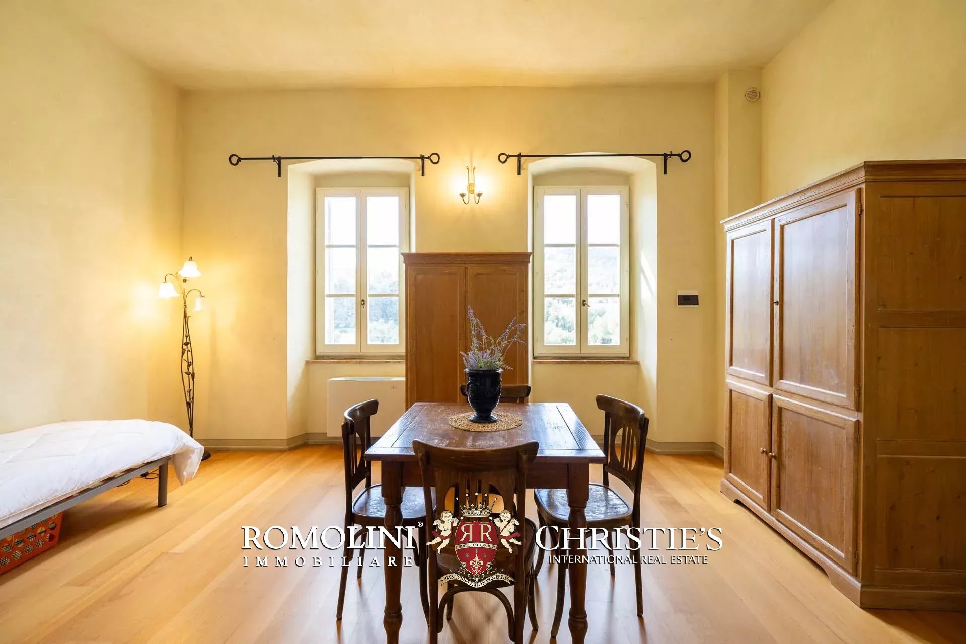 15 Bedroom Villa/Townhouse's Image 54