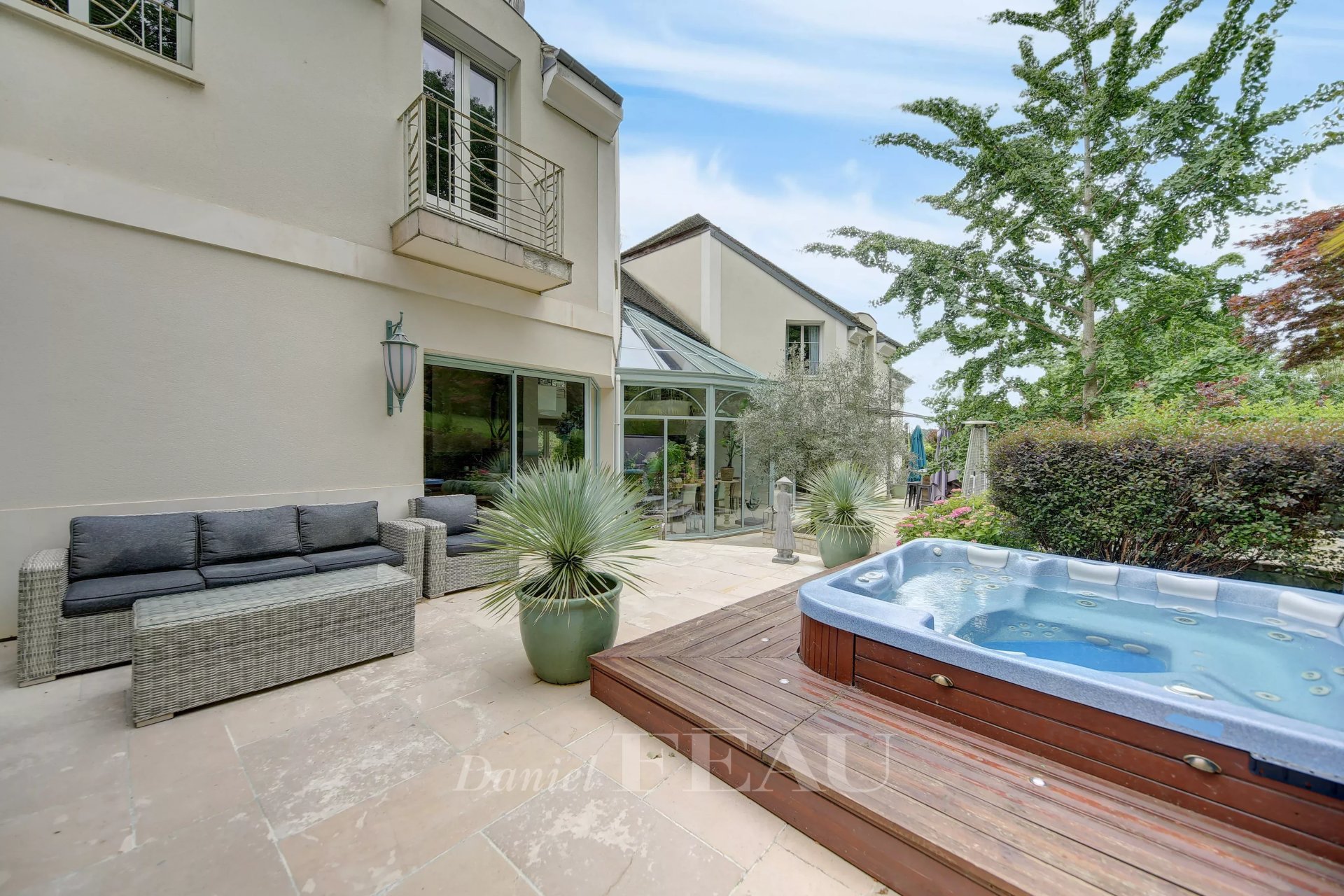 6 Bedroom Villa/Townhouse's Image 12