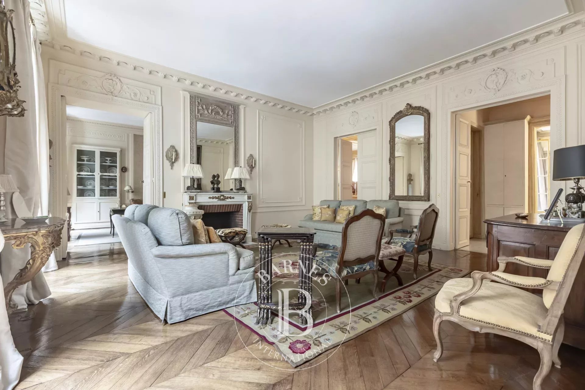 Daire Paris 8ème - picture 5