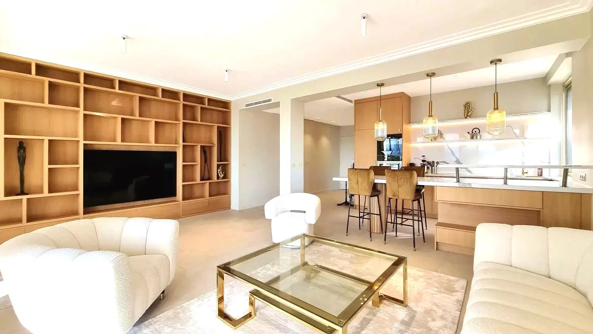 Cannes Croisette - Palm Beach - 2 bedrooms flat with sea view