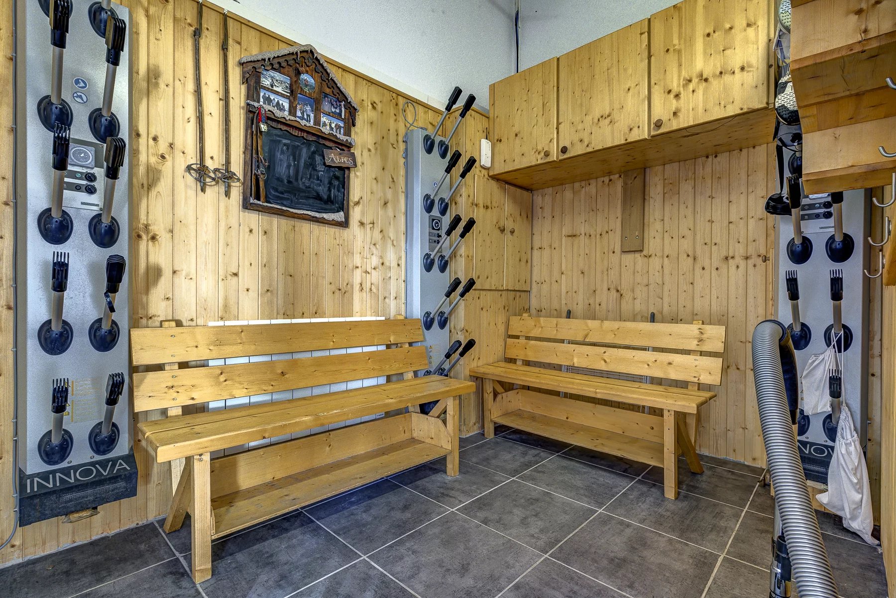 Photo of LES GETS - 5 bedroom chalet in Les Gets