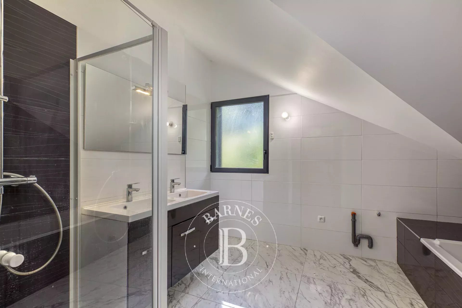 Ev Cranves-Sales - picture 13